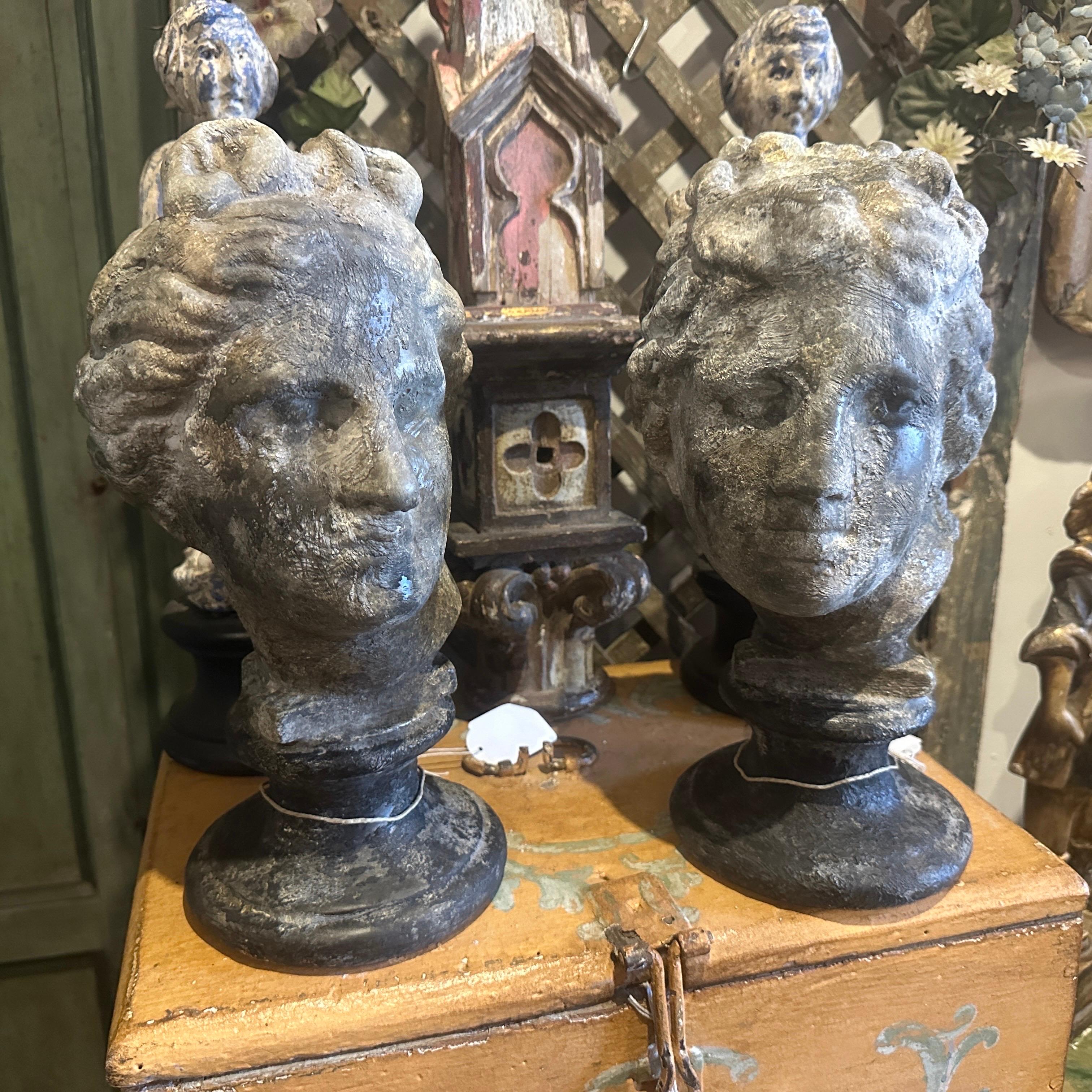 Two 1950s Neoclassical Plaster Italian Scultures of Apollo and Venere dei Medici 3