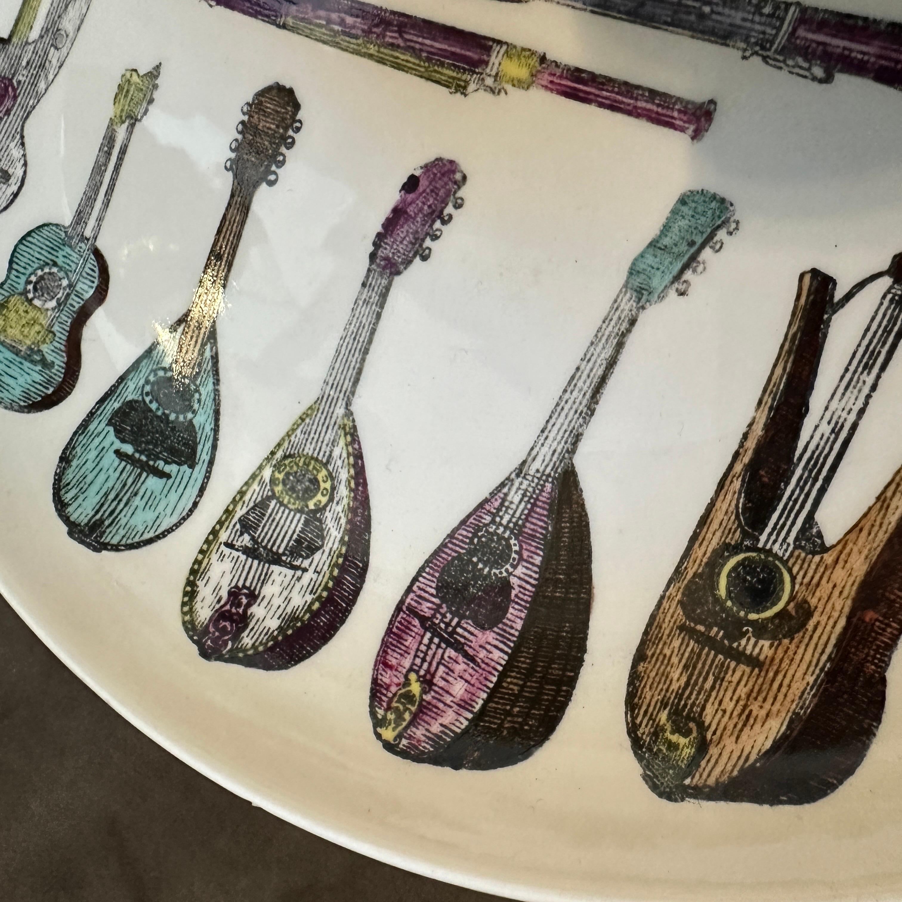 Two 1960s Mid-Century Modern Musical Instruments Plates by Piero Fornasetti For Sale 2