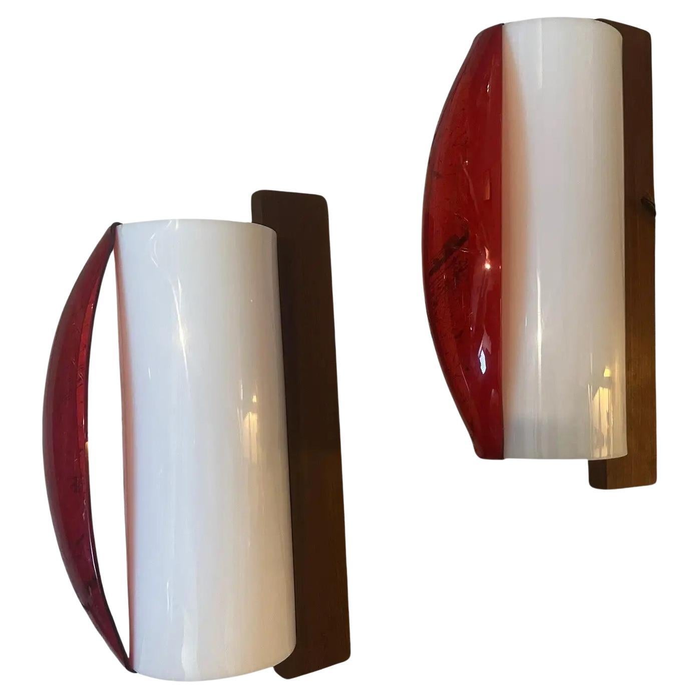 Two 1960s Mid-Century Modern Wood and Plexiglass Italian Wall Sconces by Stilux