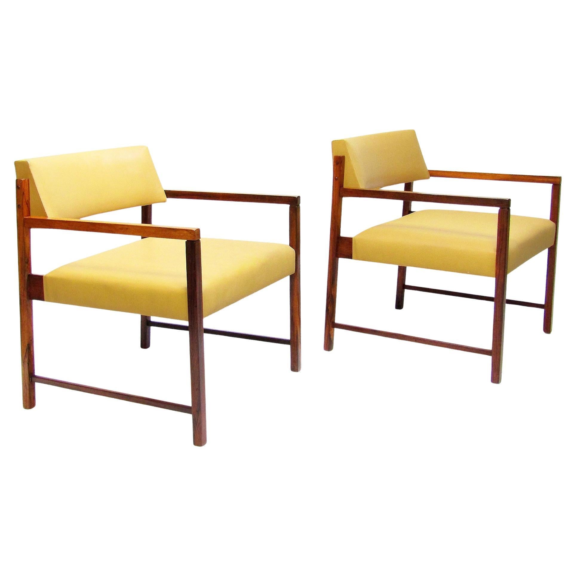 Two 1960s "Poltrona Del Rey" Lounge Chairs In Jacaranda By Jorge Zalszupin