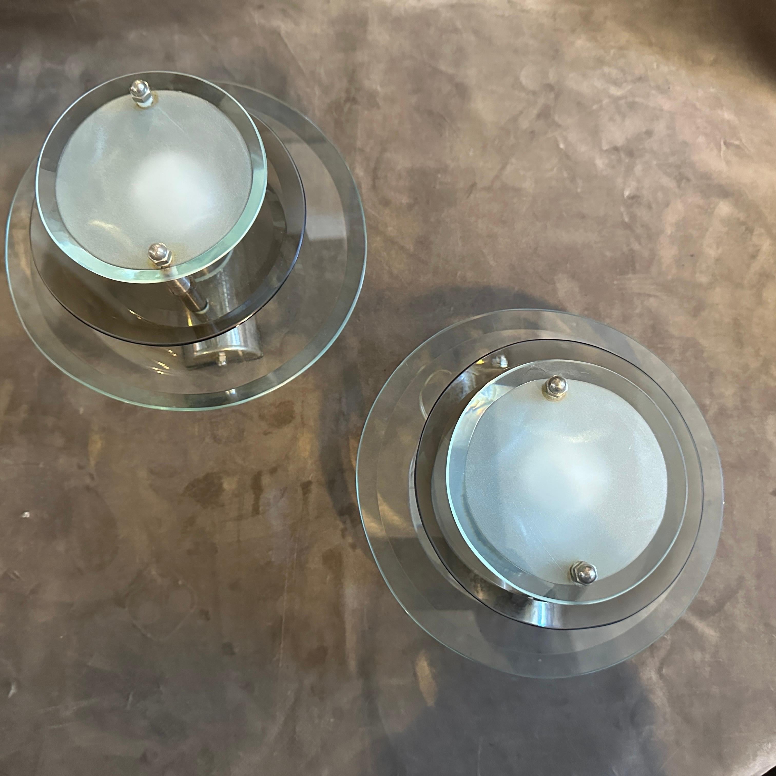 Due lampade da parete in vetro e metallo cromato degli anni '60 di A Space AGE di Veca in vendita 4