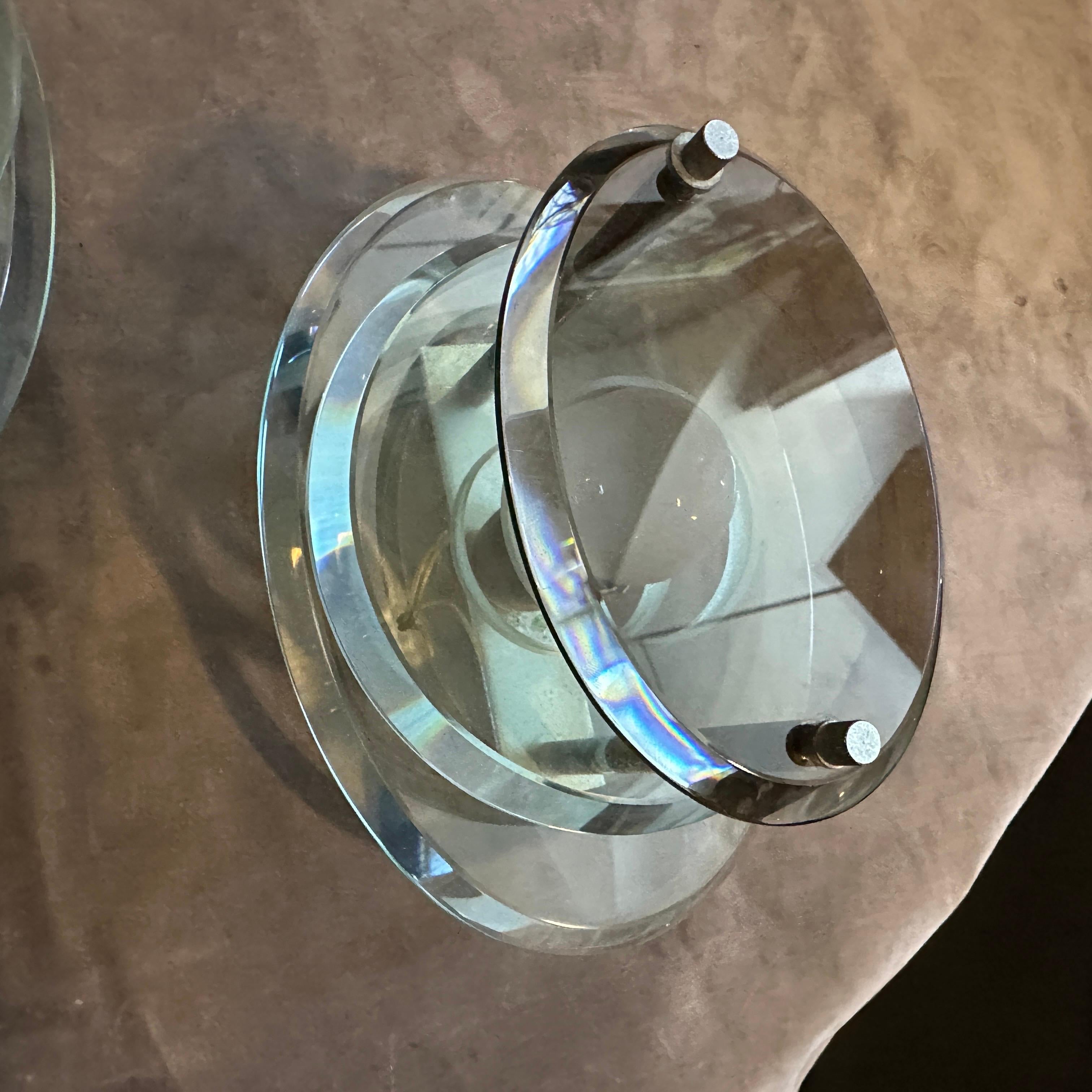 Dos óvalos de cristal pesado y metal cromado de la Era Espacial de los años 60  Apliques de pared by Veca en venta 4