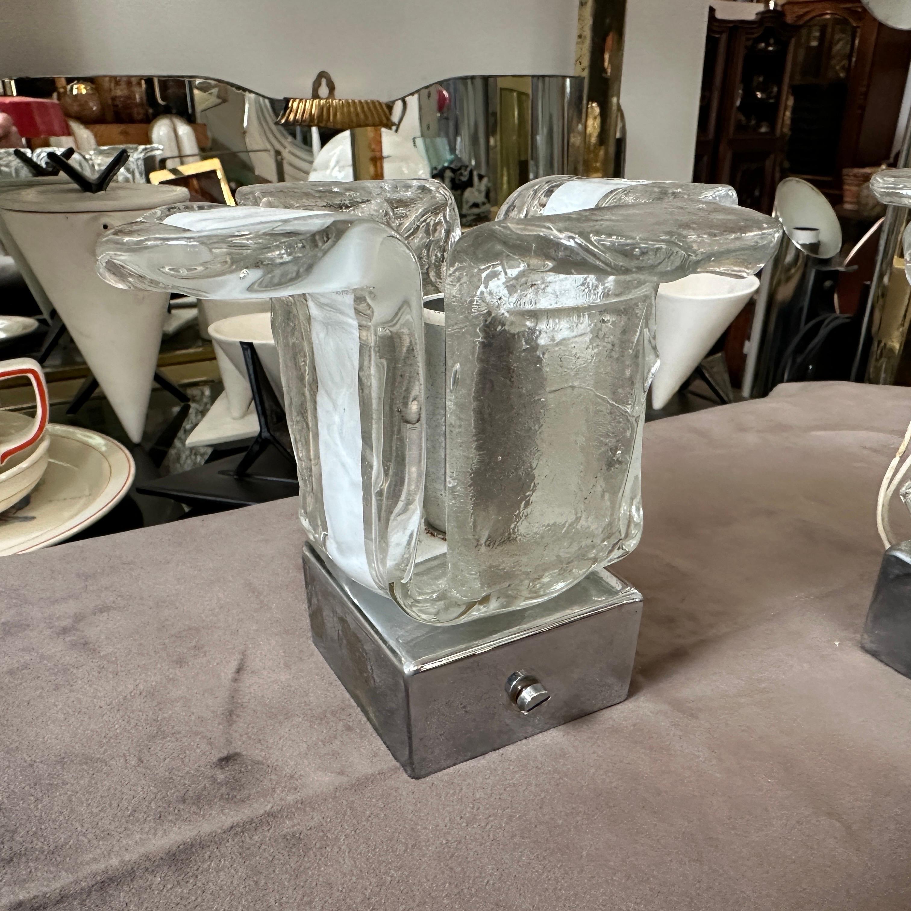 Deux appliques murales en verre de Murano et acier de l'ère spatiale des années 1960 par Mazzega en vente 3