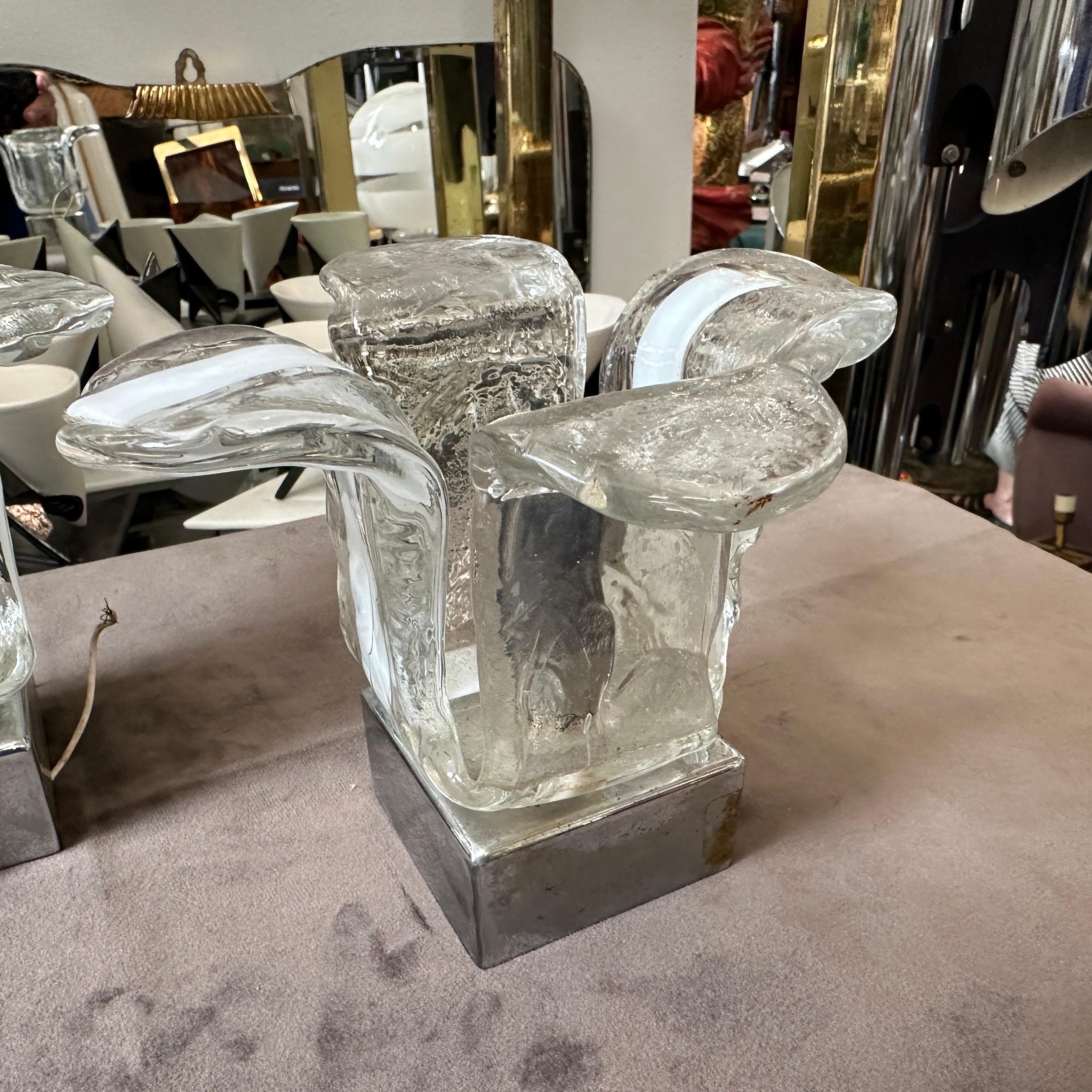 Deux appliques murales en verre de Murano et acier de l'ère spatiale des années 1960 par Mazzega en vente 2