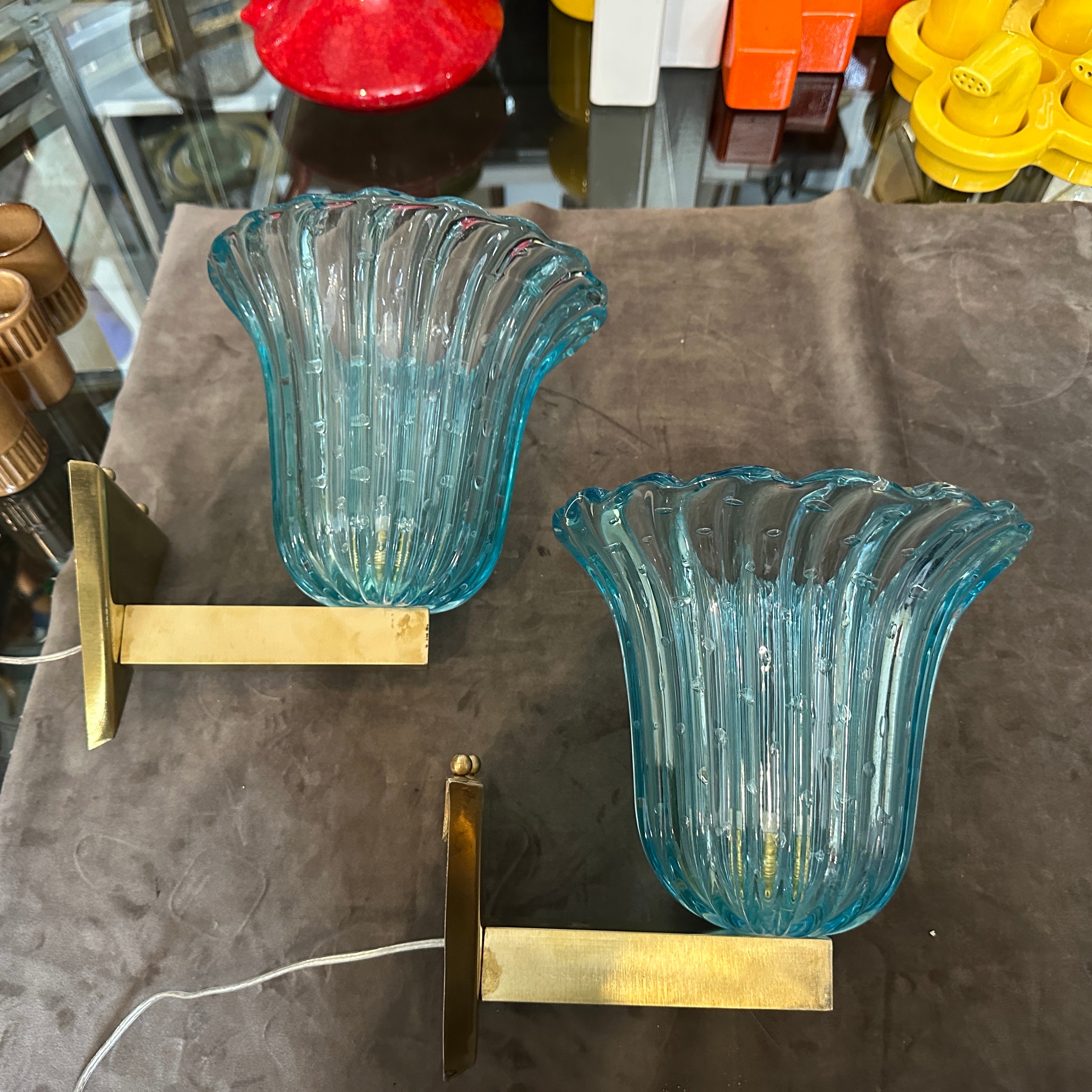 Zwei 1970er Barovier Stil Mitte des Jahrhunderts Modern Blau Murano Glas Wandleuchten (Moderne der Mitte des Jahrhunderts) im Angebot