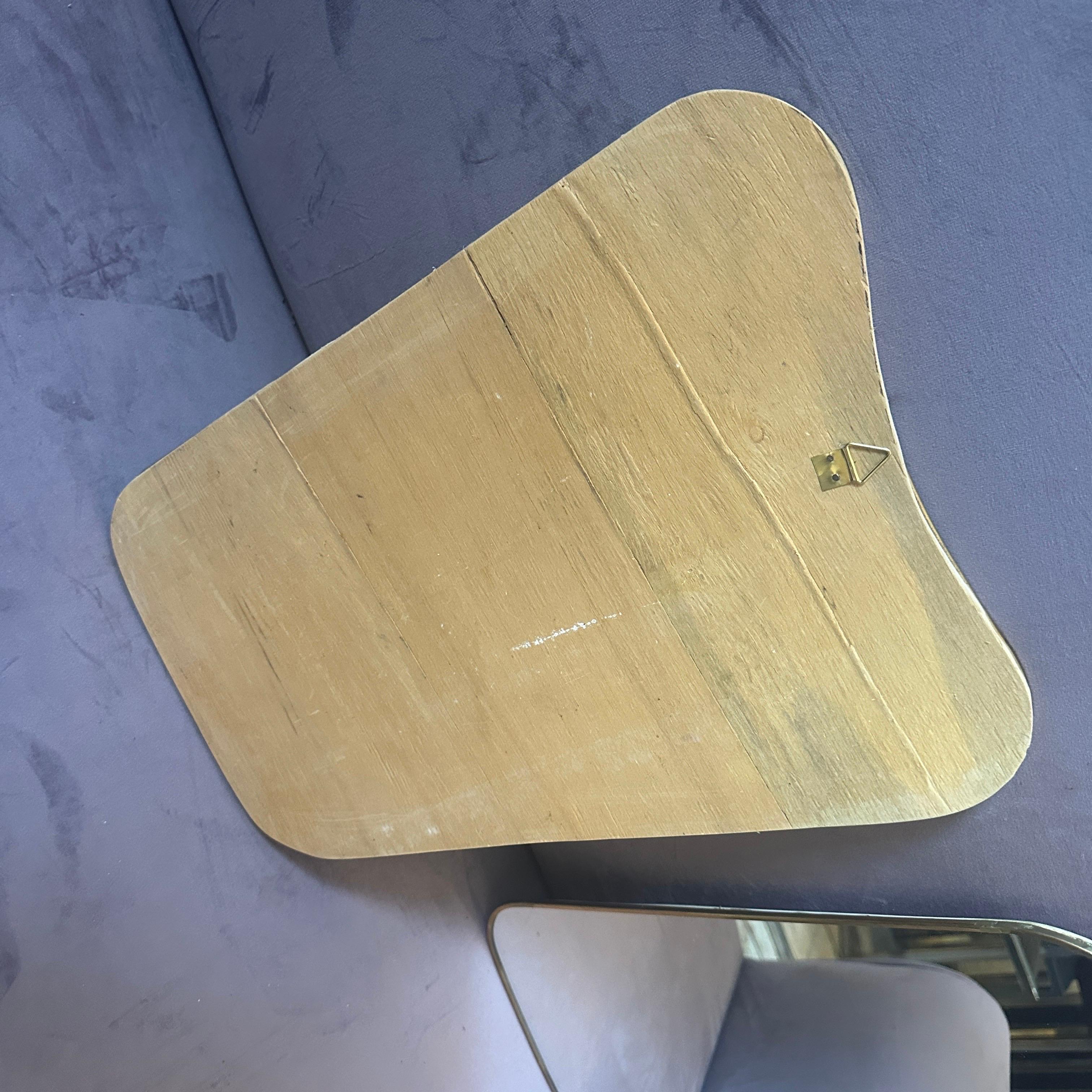 Dos espejos de pared de latón con forma de galleta de la década de 1970, estilo Gio PontiModerno de mediados de siglo en Excelente estado para la venta en Aci Castello, IT