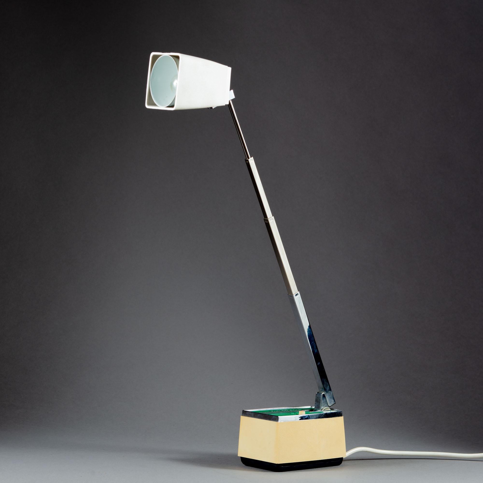 foldable desk lamp