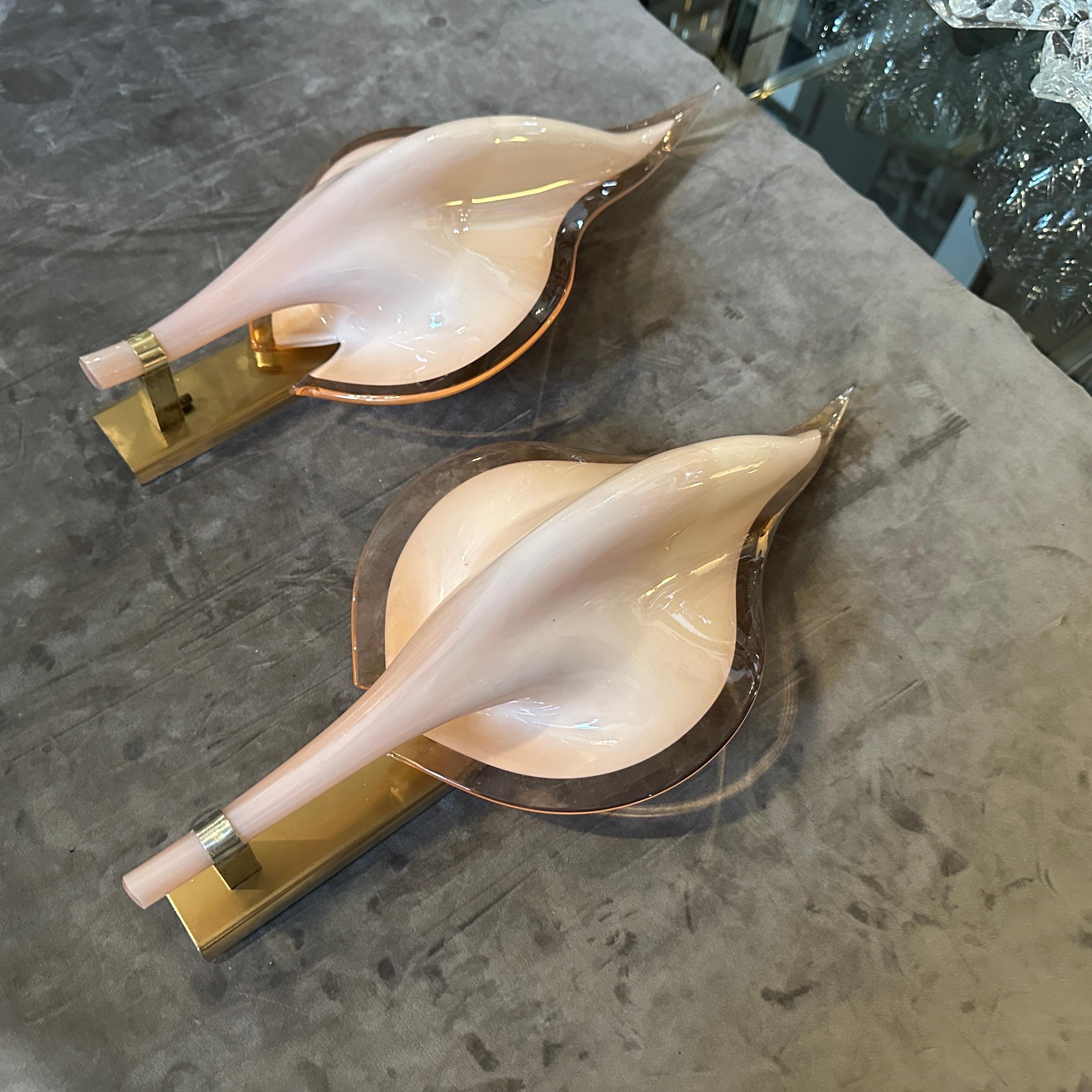 Two 1970s Mid-Century Modern Pink Murano Glass Leaf Wall Sconces by Franco Luce For Sale 4