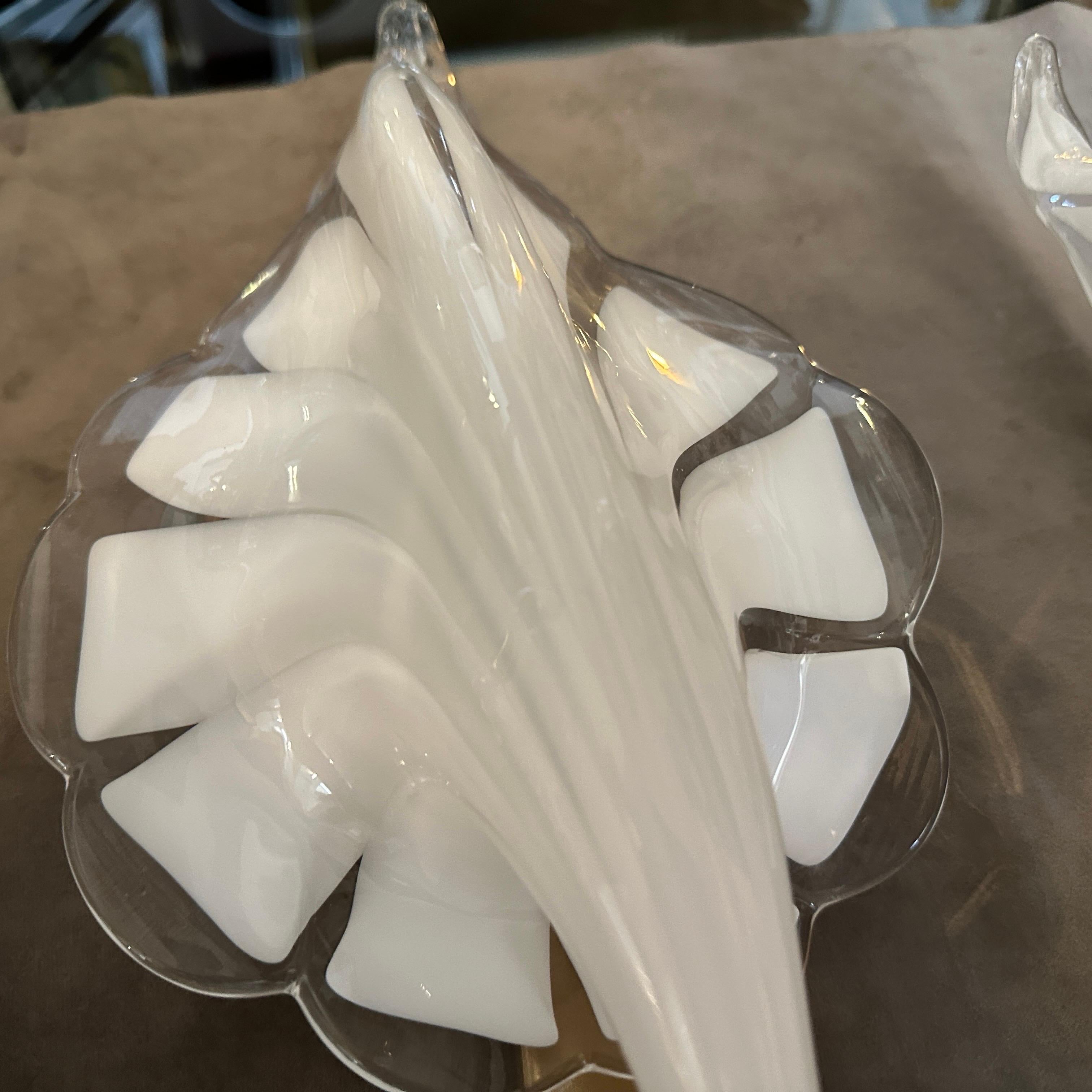 A 1970s Mid-Century Modern White Murano Glass Leaf Wall Sconce by Franco Luce For Sale 5