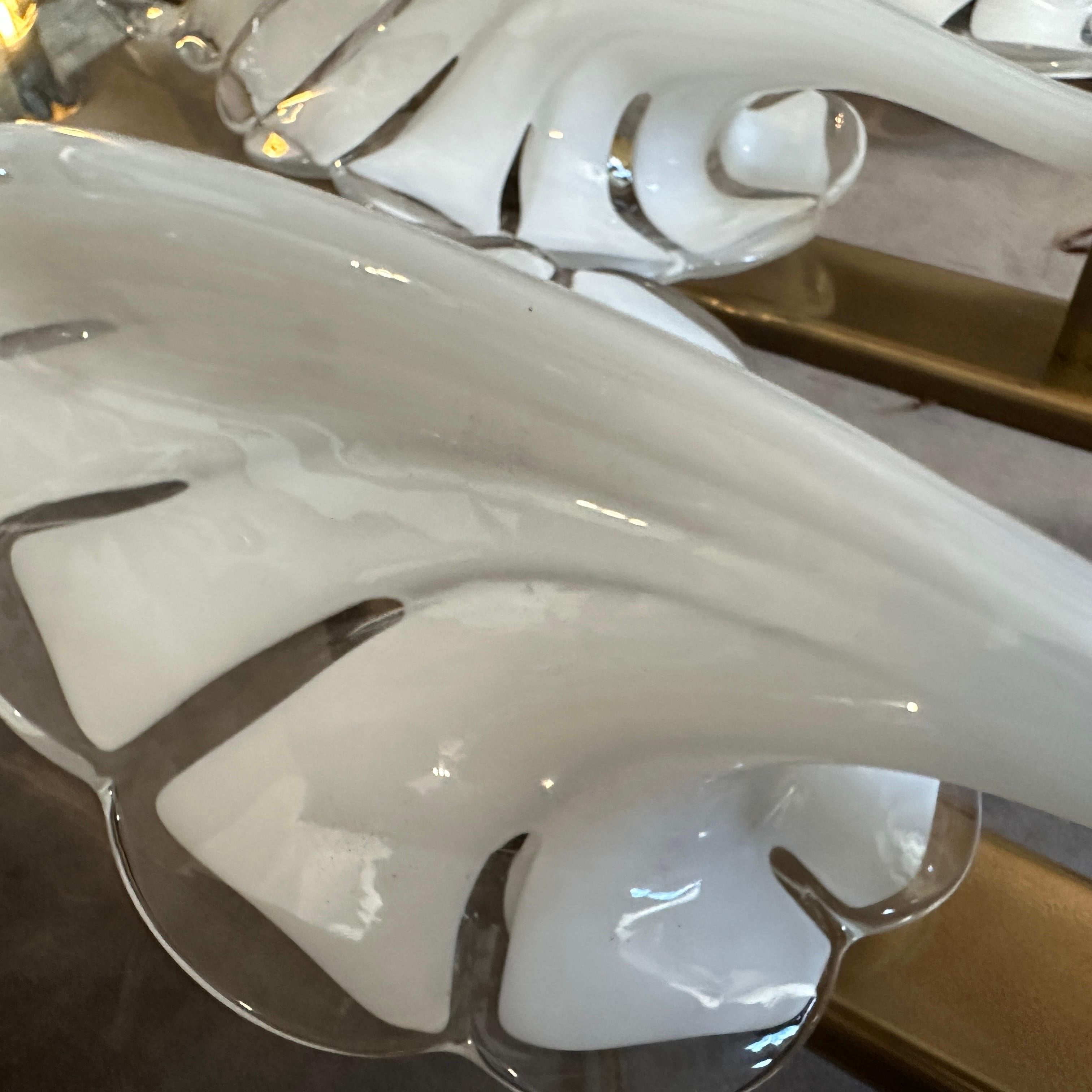 A 1970s Mid-Century Modern White Murano Glass Leaf Wall Sconce by Franco Luce For Sale 6