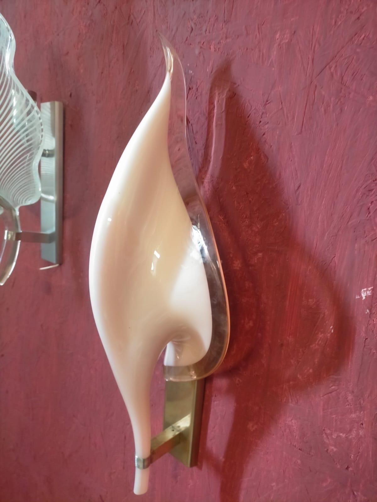 Two 1970s Mid-Century Modern Pink Murano Glass Leaf Wall Sconces by Franco Luce For Sale 10