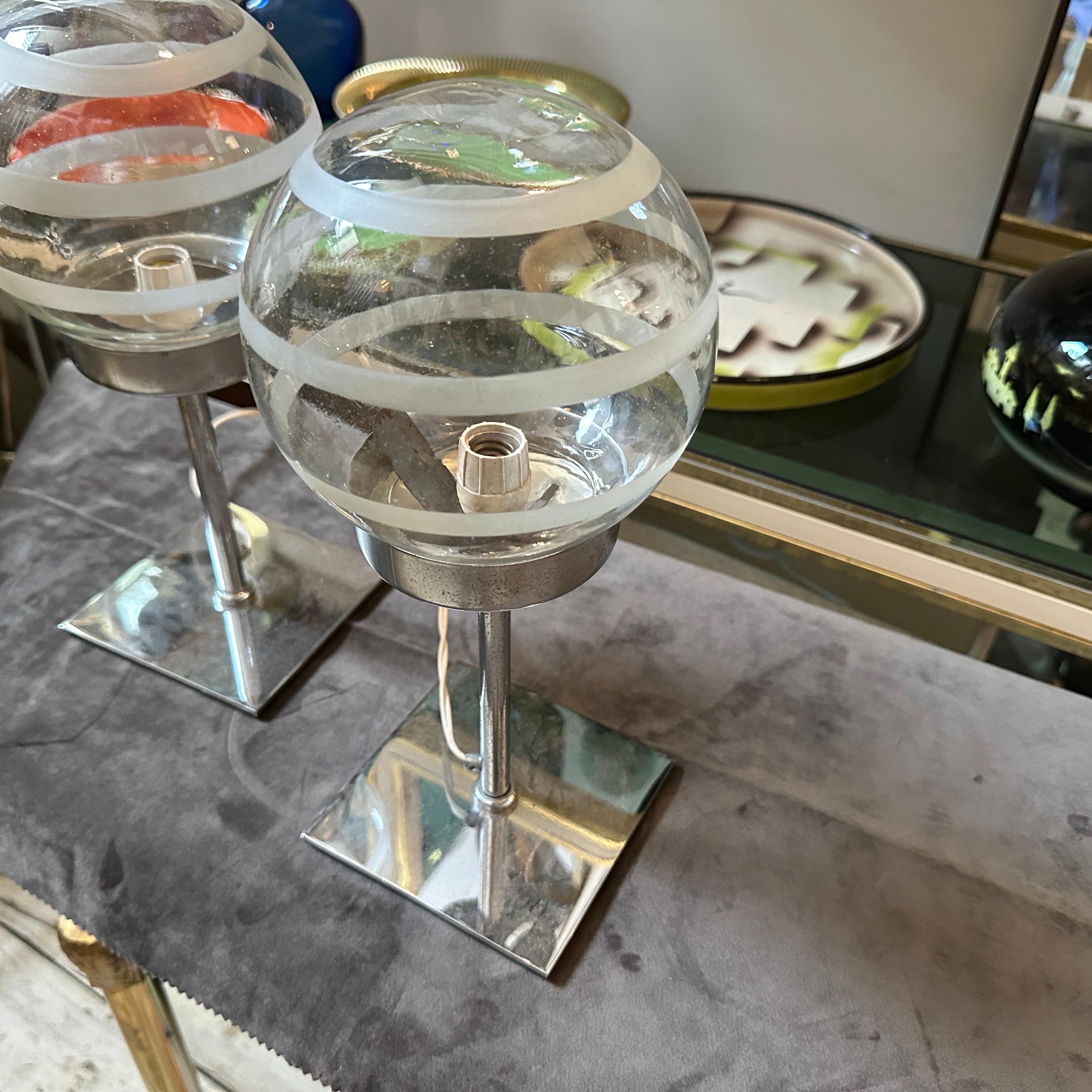 Italian Two 1970s Space Age Clear and White Murano Glass Bed Lamps by Mazzega For Sale