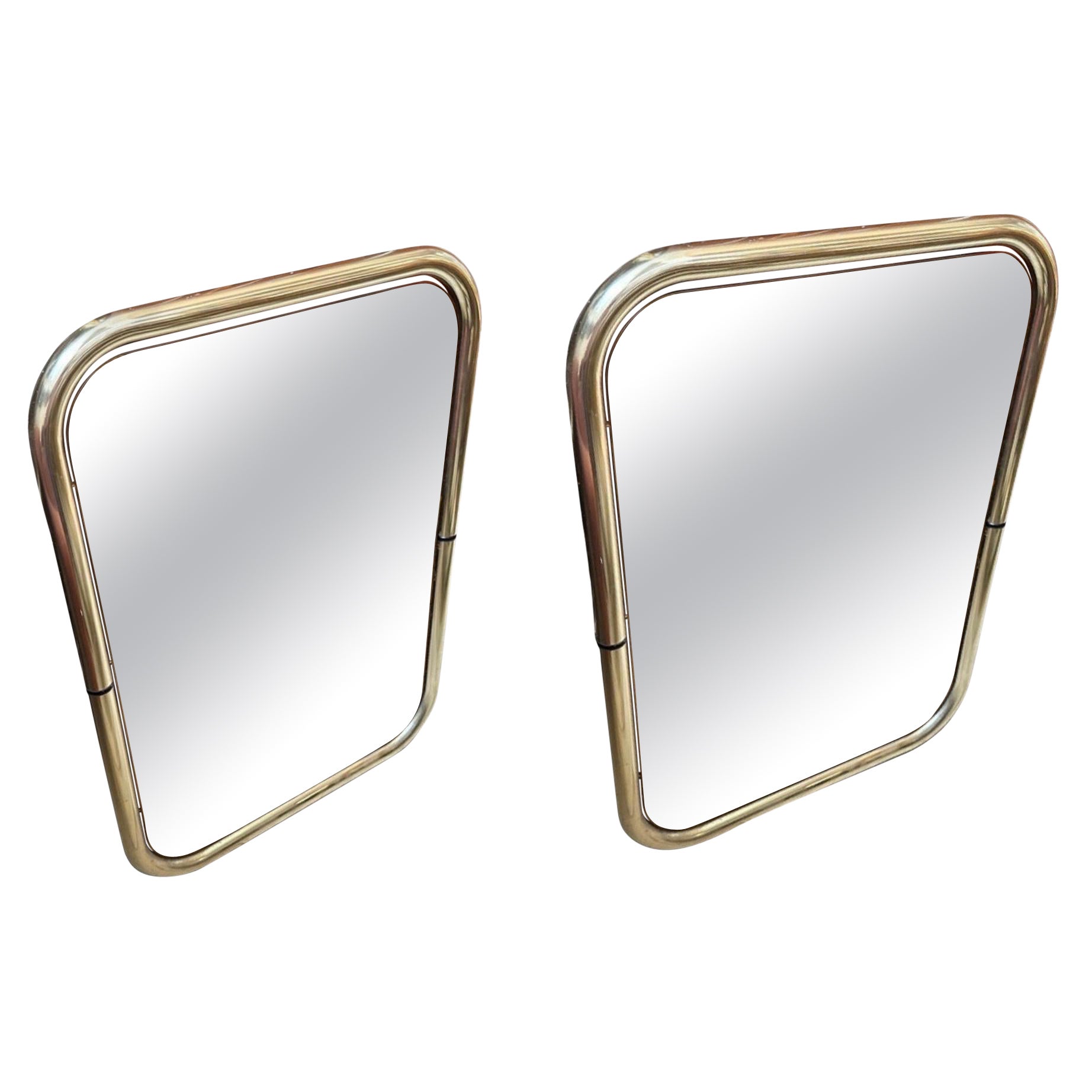 Dos espejos de pared de metal dorado y cristal rosa de la Edad Espacial de los años 70 por Cristal Arte