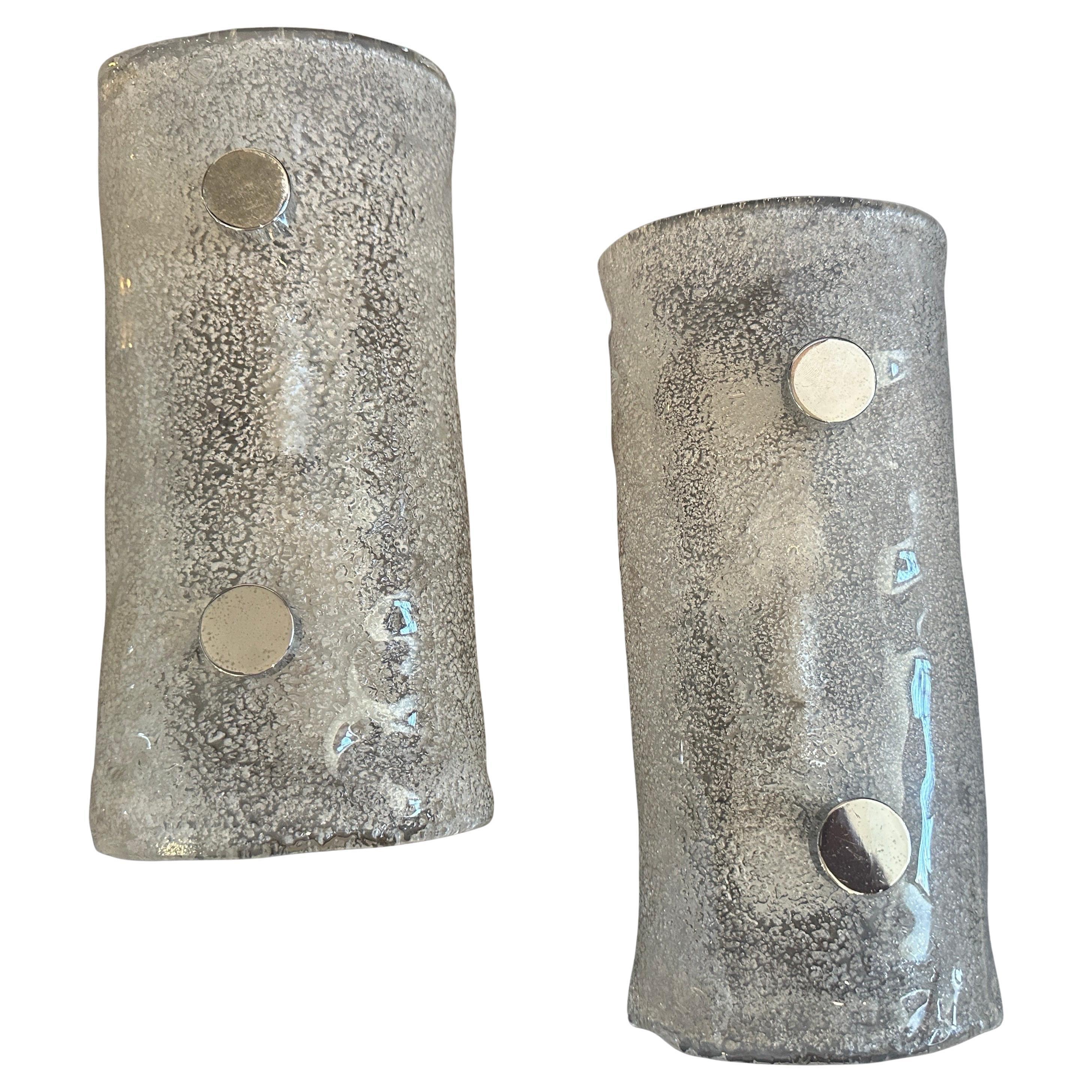 Dos Apliques de Pared Italianos de Cristal de Murano Pulegoso Blanco y Acero de la Space Age de los años 70