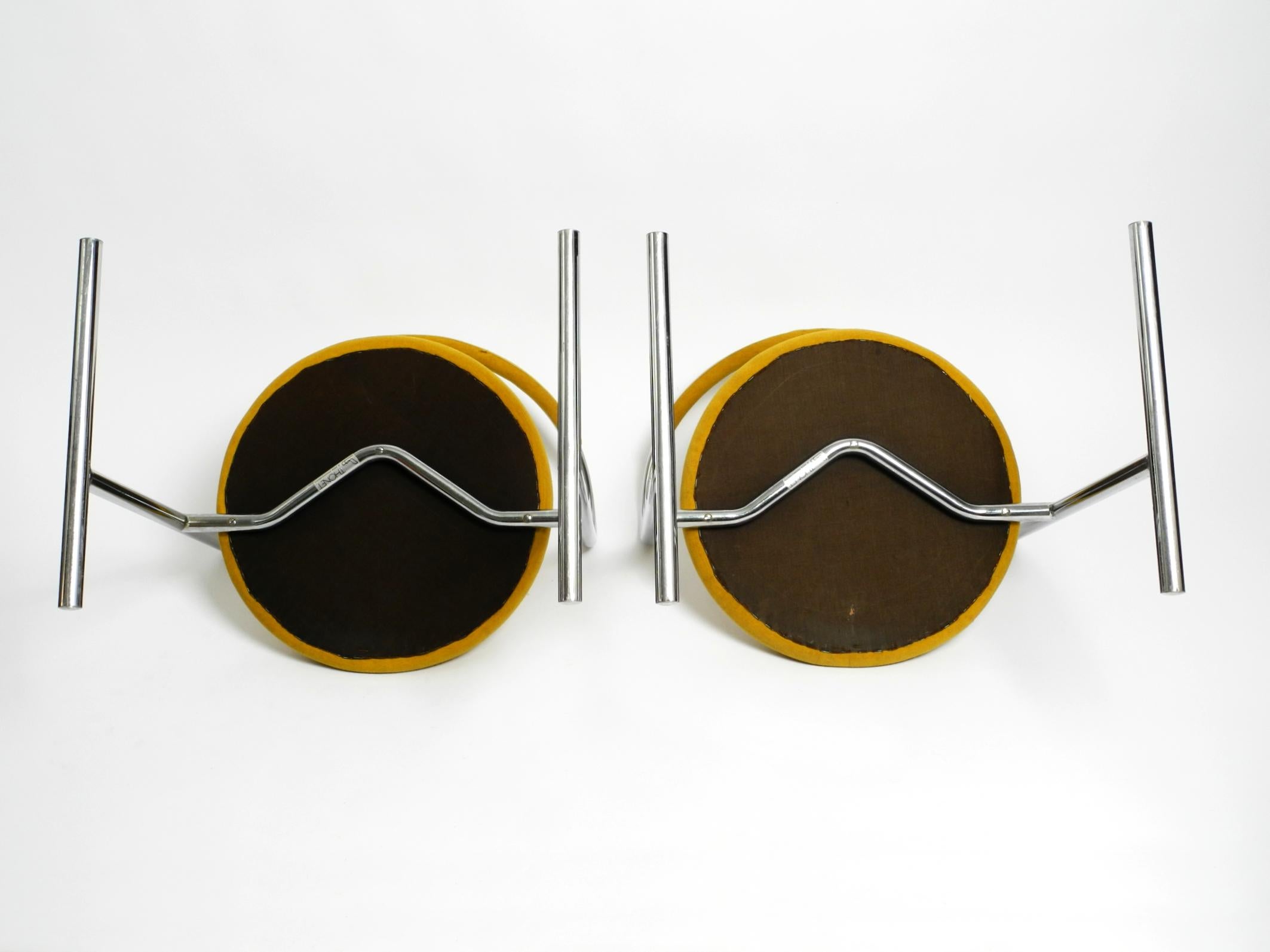 Deux chaises tubulaires rembourrées en acier des années 1970 par Hanno von Gustedt pour Thonet en vente 3