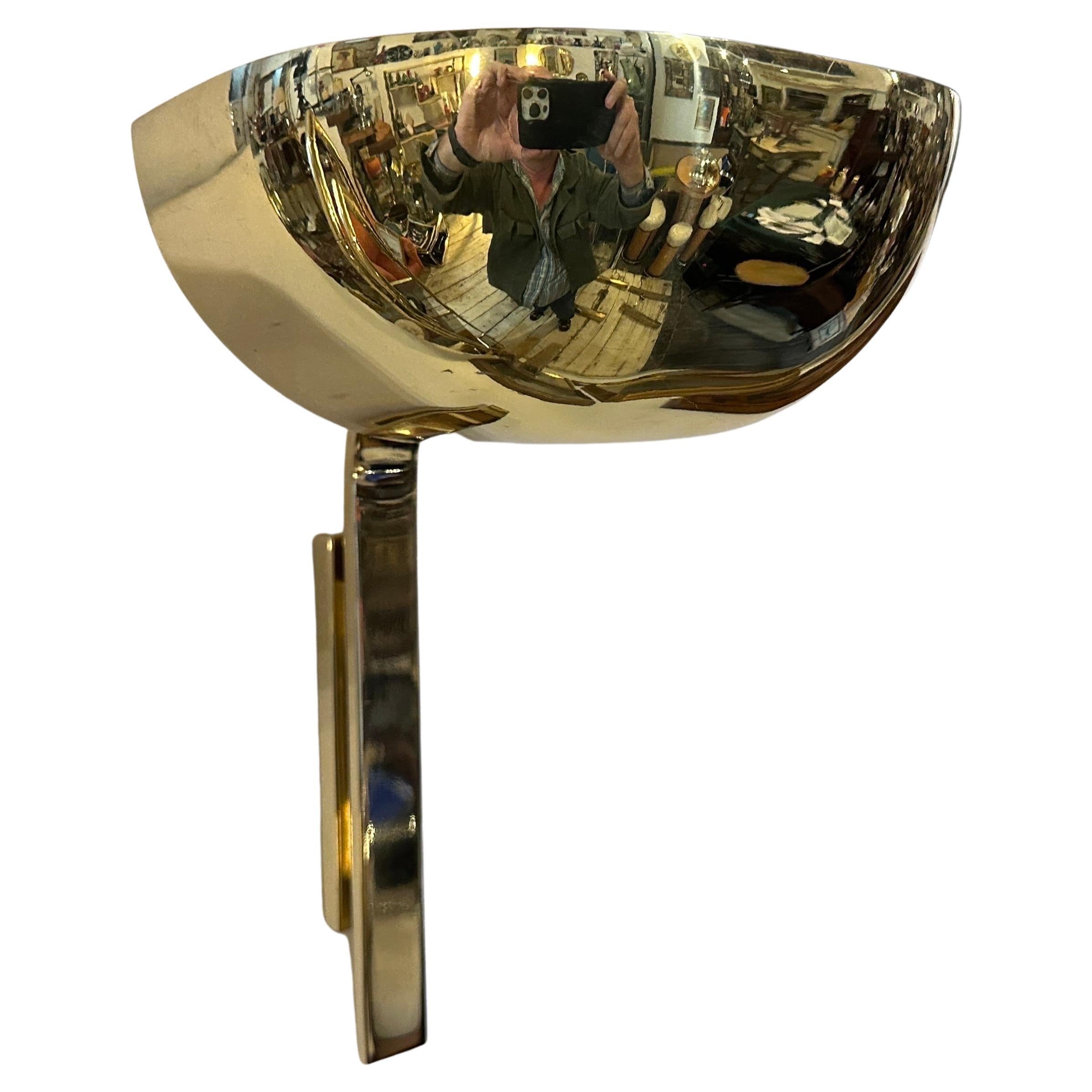 Due eleganti lampade da parete italiane in ottone del Mid-Century Modern degli anni '80 di Lumi Milano