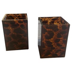 Zwei 1980er Jahre Mid-Century Modern Faux Leopard Lucite Containers Signed Dior Home