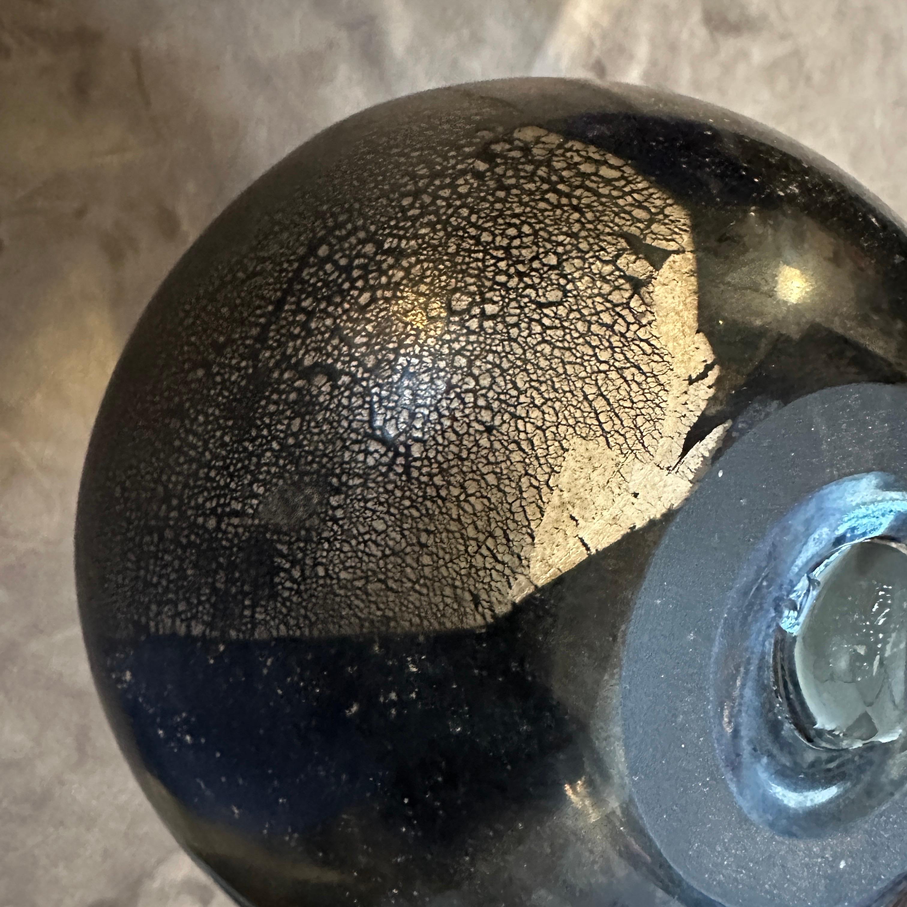 Dos jarrones modernos de cristal de Murano Scavo negro y dorado de los años 80, de Bucella Cristalli en venta 9