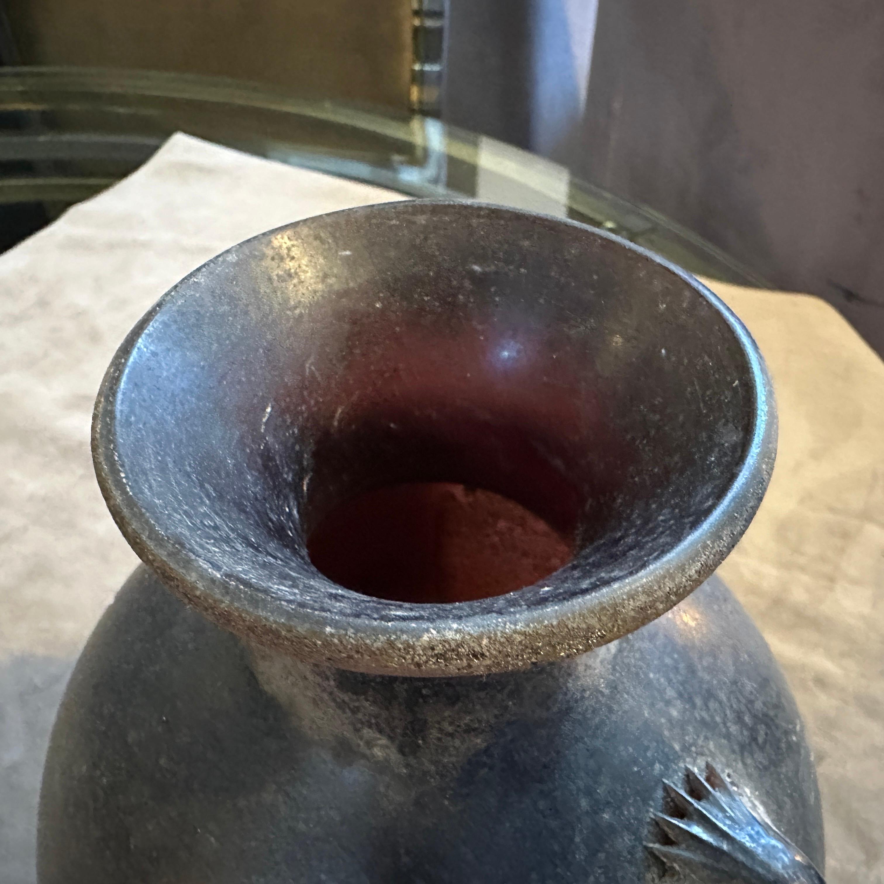 Dos jarrones modernos de cristal de Murano Scavo negro y dorado de los años 80, de Bucella Cristalli en venta 10