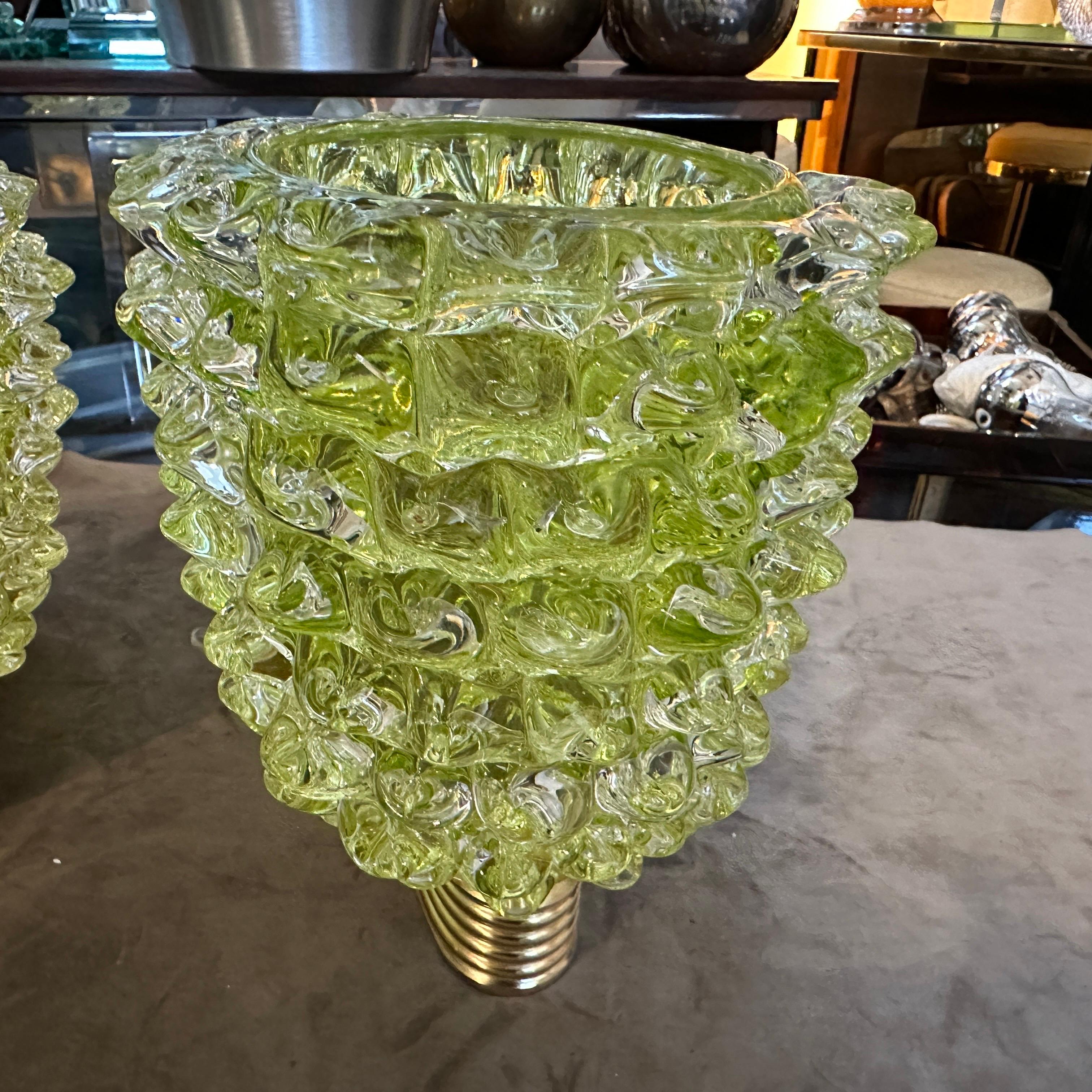 Zwei 1990er Jahre Barovier-Stil Art Deco  Wandleuchter aus grünem Muranoglas Rostrato im Angebot 4
