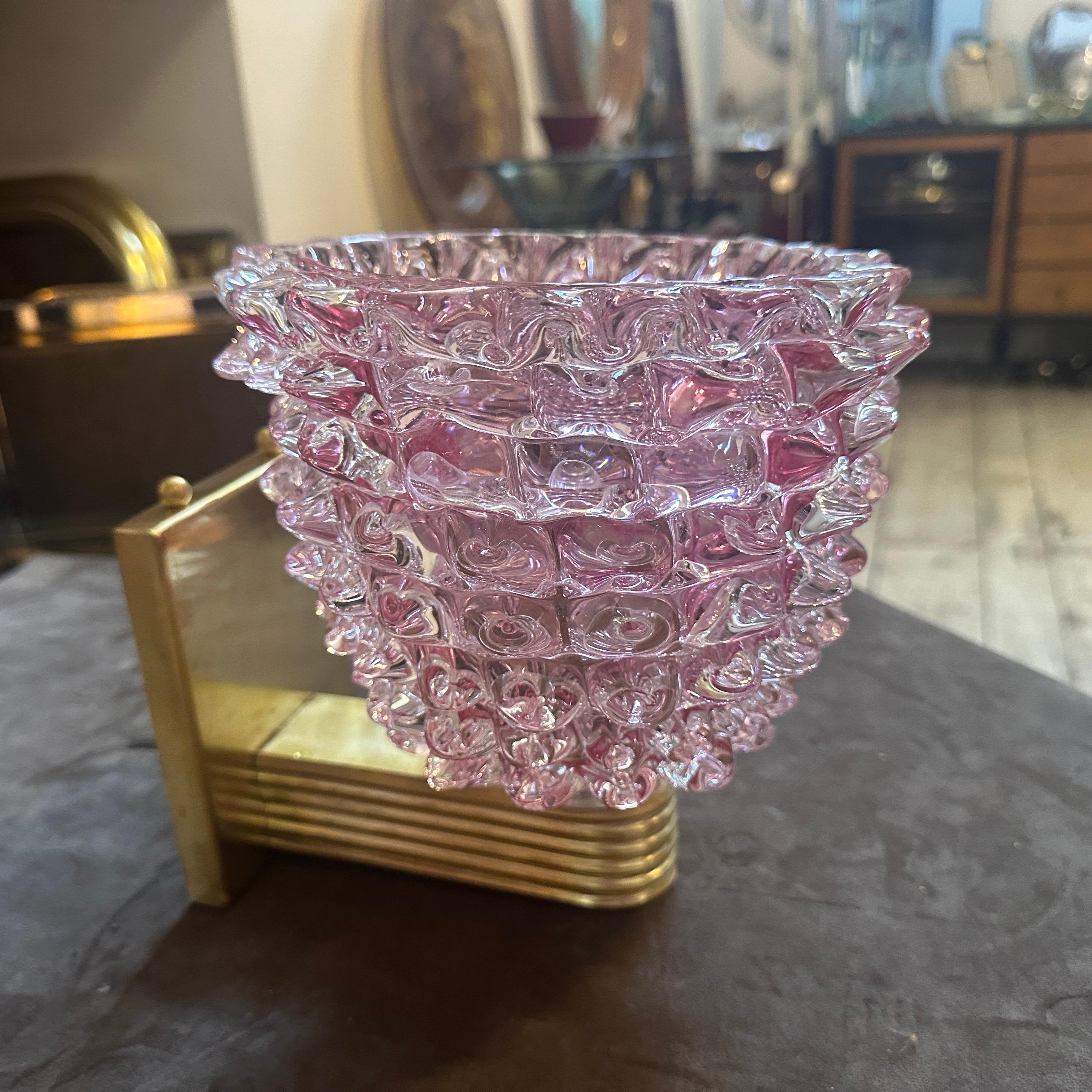 Dos Apliques de Cristal de Murano Rostrato Rosa Estilo Barovier Art Decó de los años 90 Hecho a mano en venta