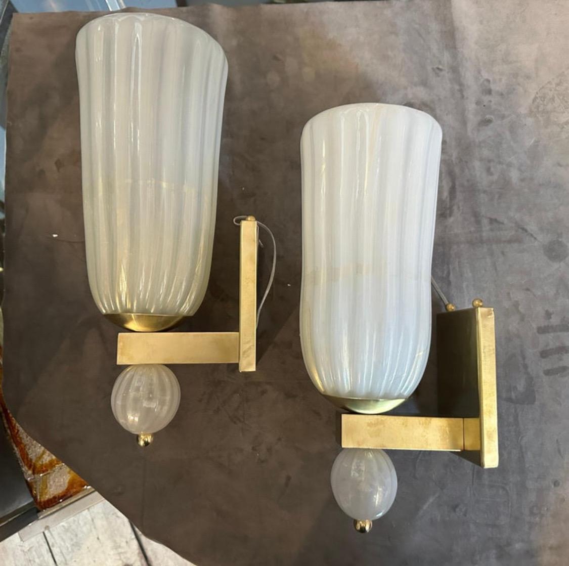 Deux appliques murales en laiton et verre de Murano des années 1990 de style Barovier, Mid-Century Modern en vente 2