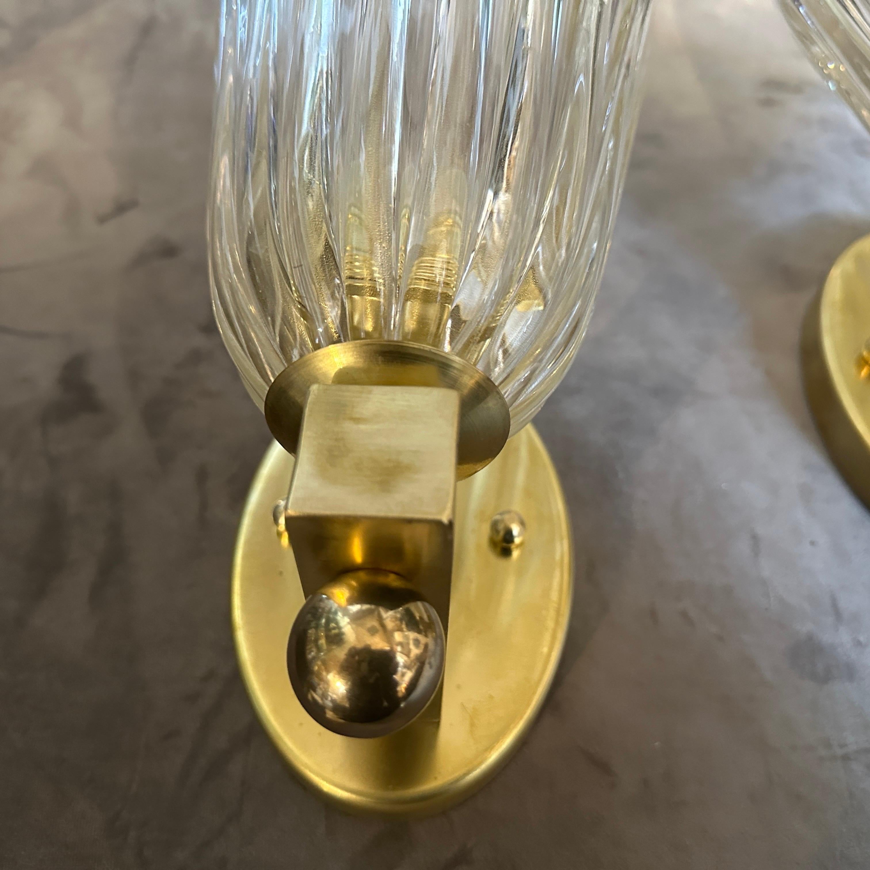 Vetro di Murano Due lampade da parete in vetro di Murano e ottone in stile Barovier anni '90 e metà del secolo scorso