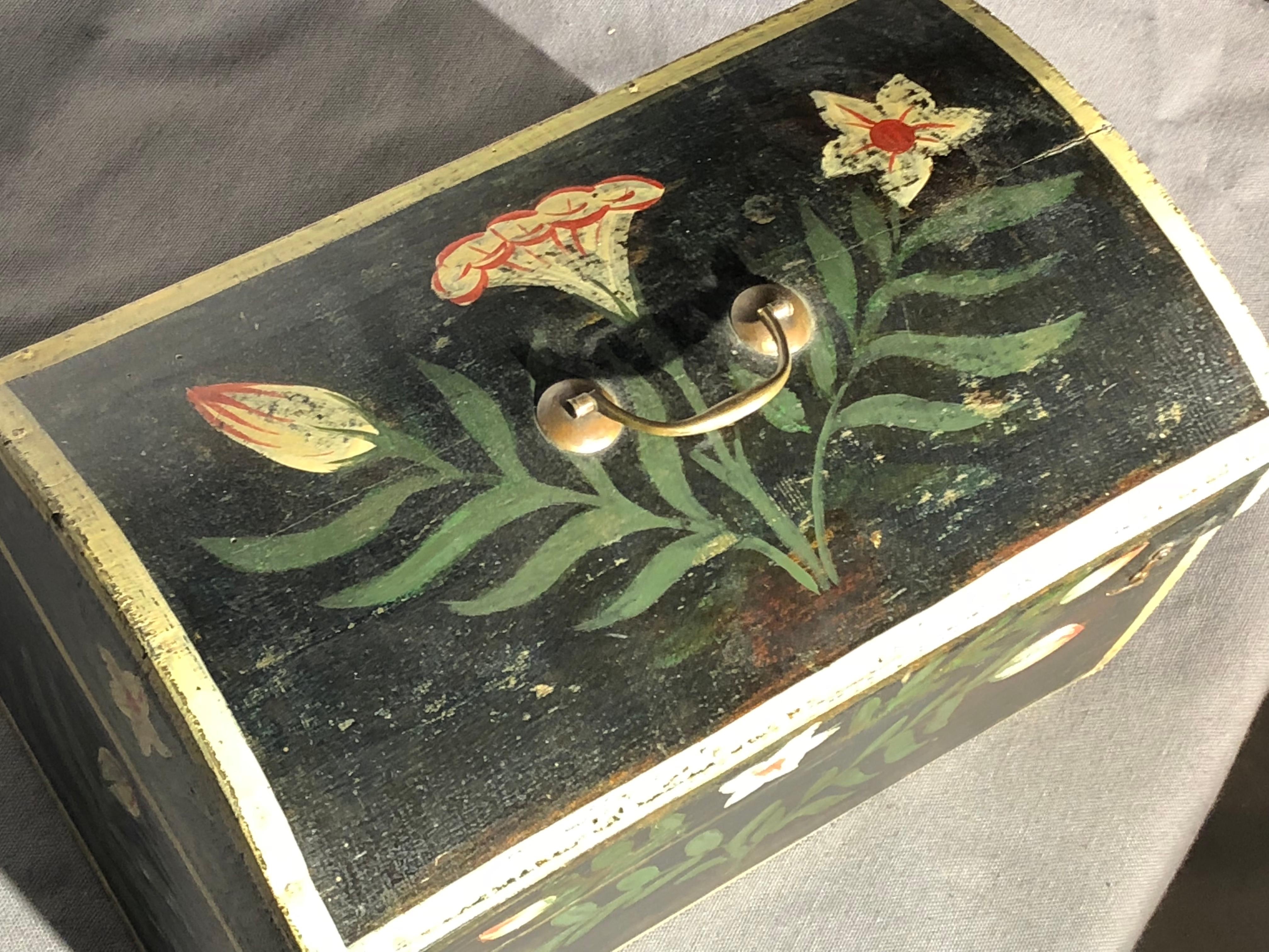 Two 19th Century French Painted Wedding Boxes 4