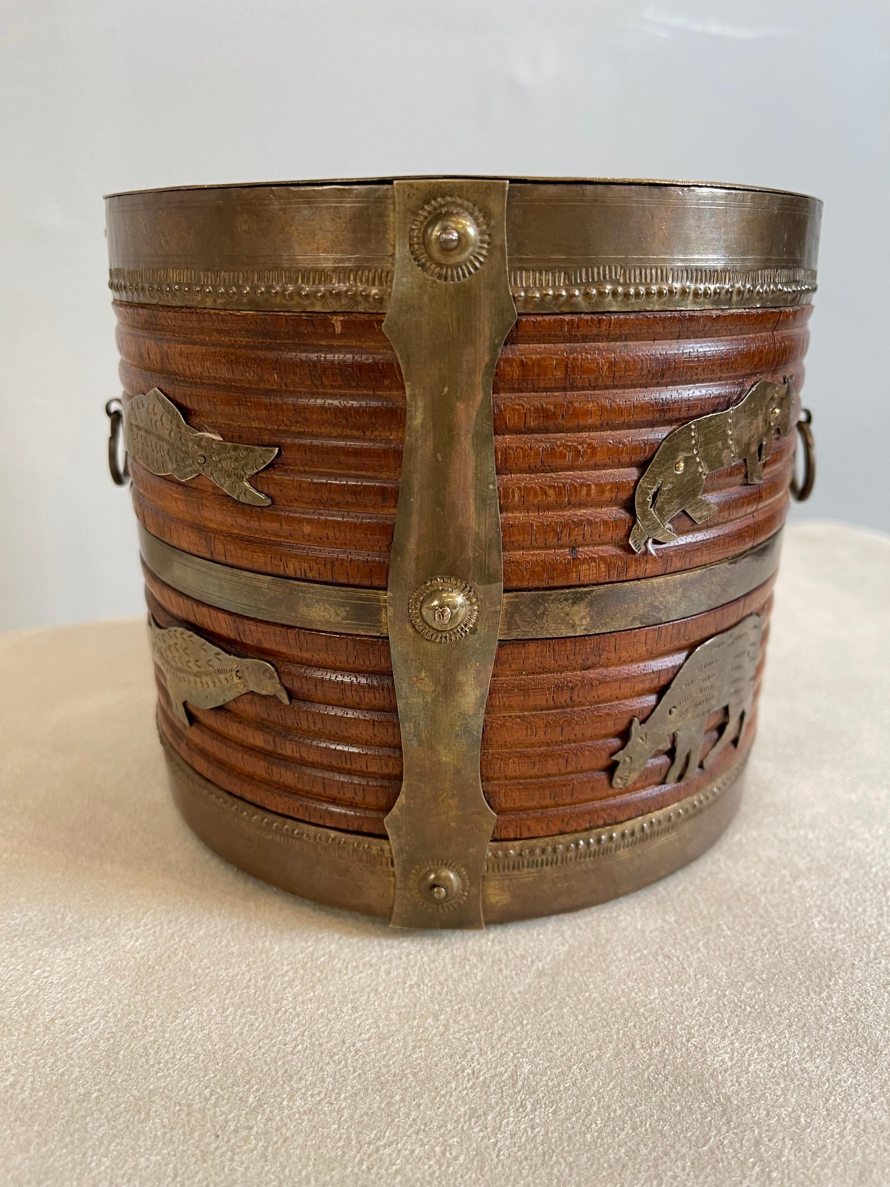 Two 19th Century Anglo Indian Brass Bound Turned Wood Peat Buckets For Sale 4
