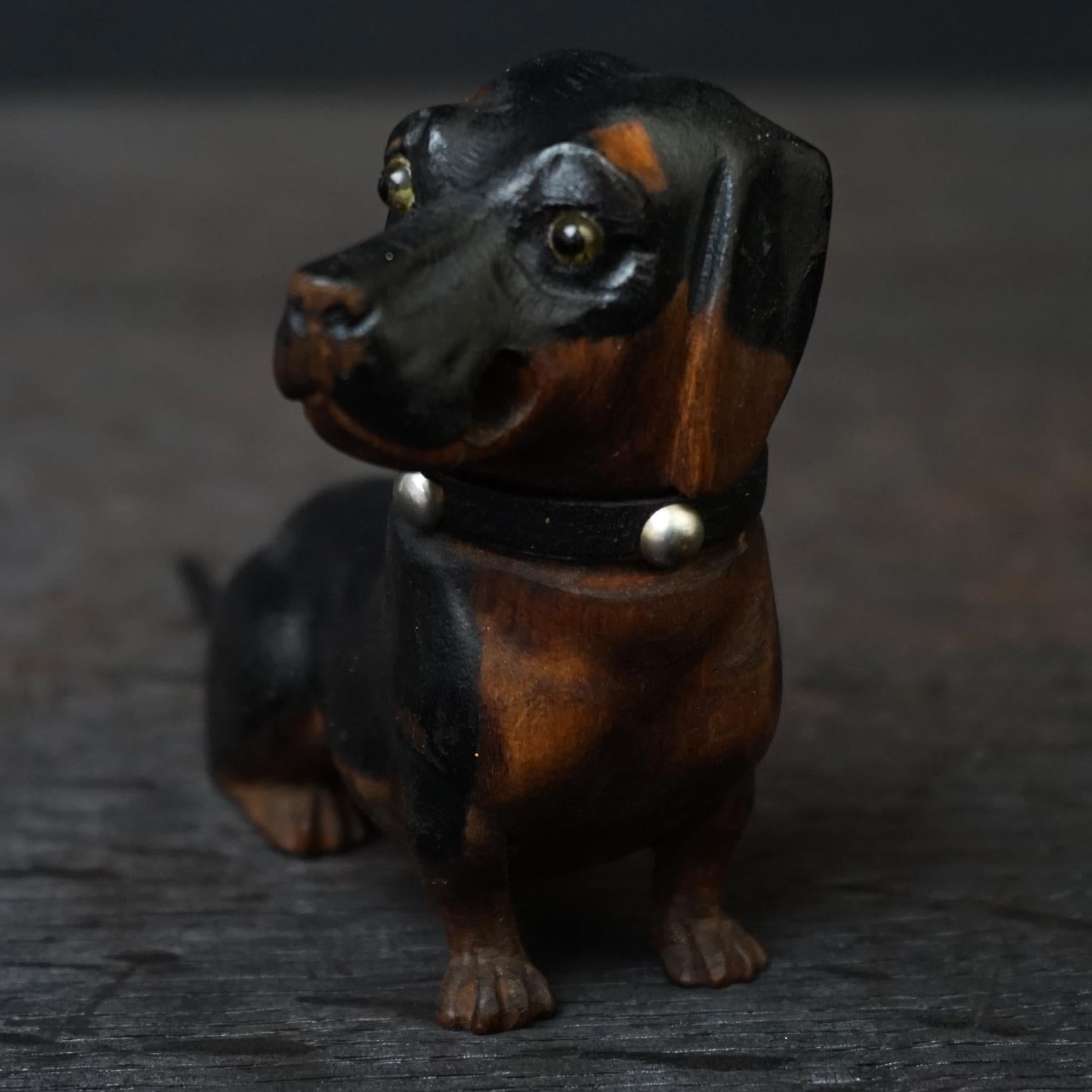 Two 19th Century English Walnut Carved Victorian Dachshund Wiener Dog Inkwells For Sale 3