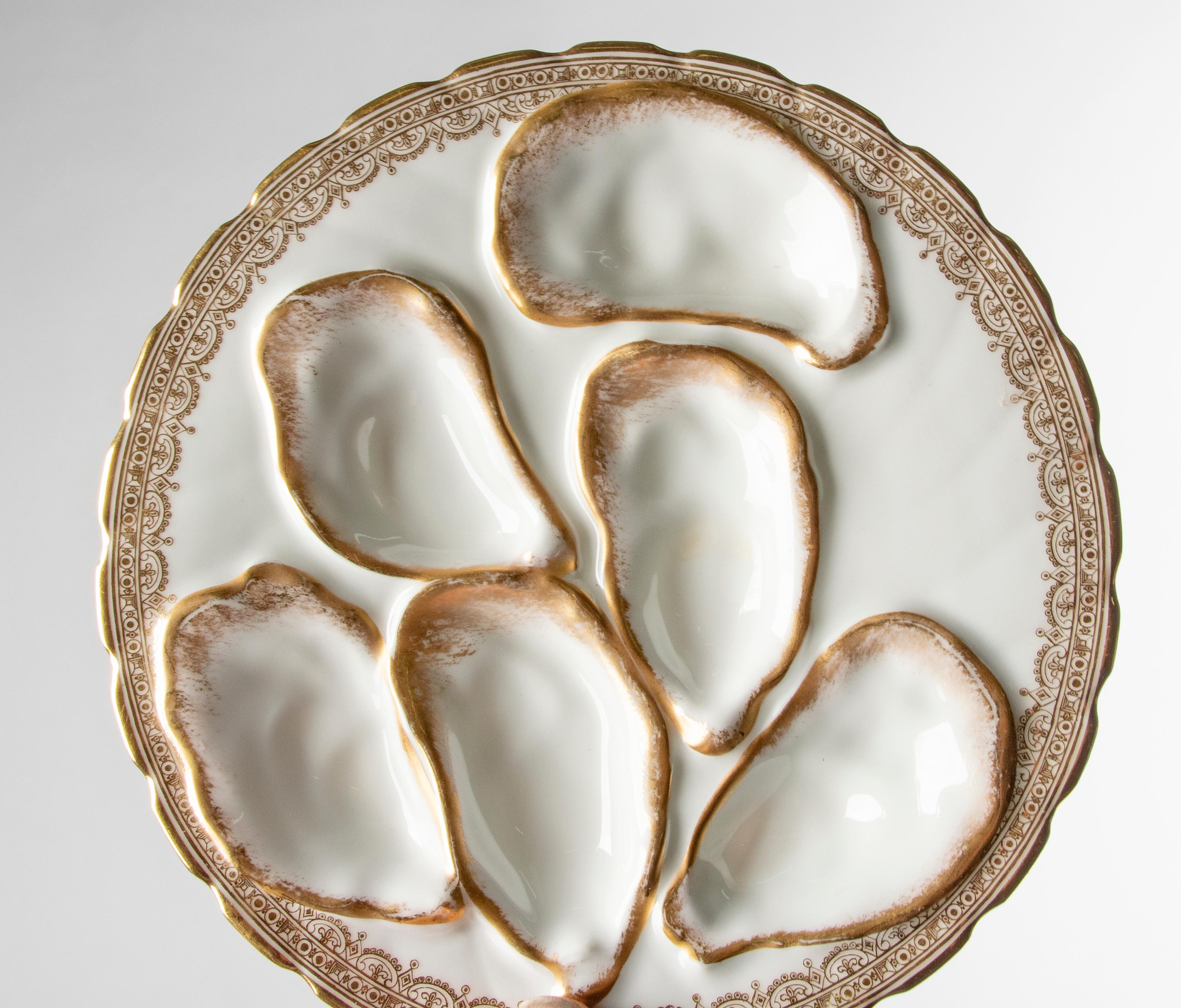Two 19th Century Porcelain Oyster Plates by Haviland Limoges 3
