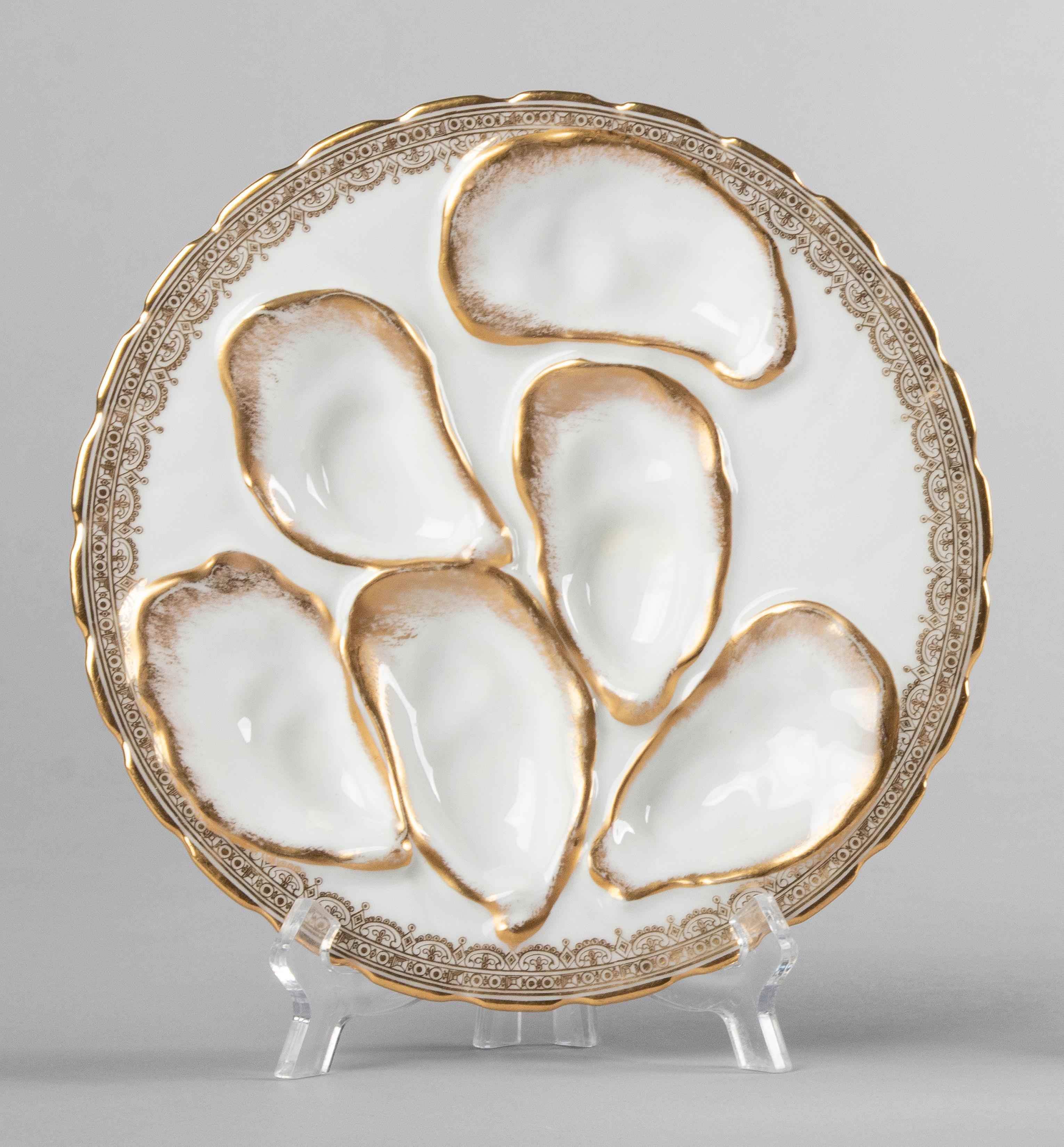 Romantic Two 19th Century Porcelain Oyster Plates by Haviland Limoges