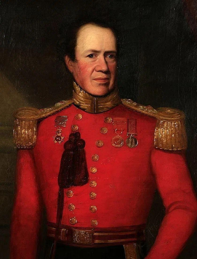 Two 19th Century Portraits of a British Officer & Lady in Gilt Frames, England. In Good Condition For Sale In Los Angeles, CA