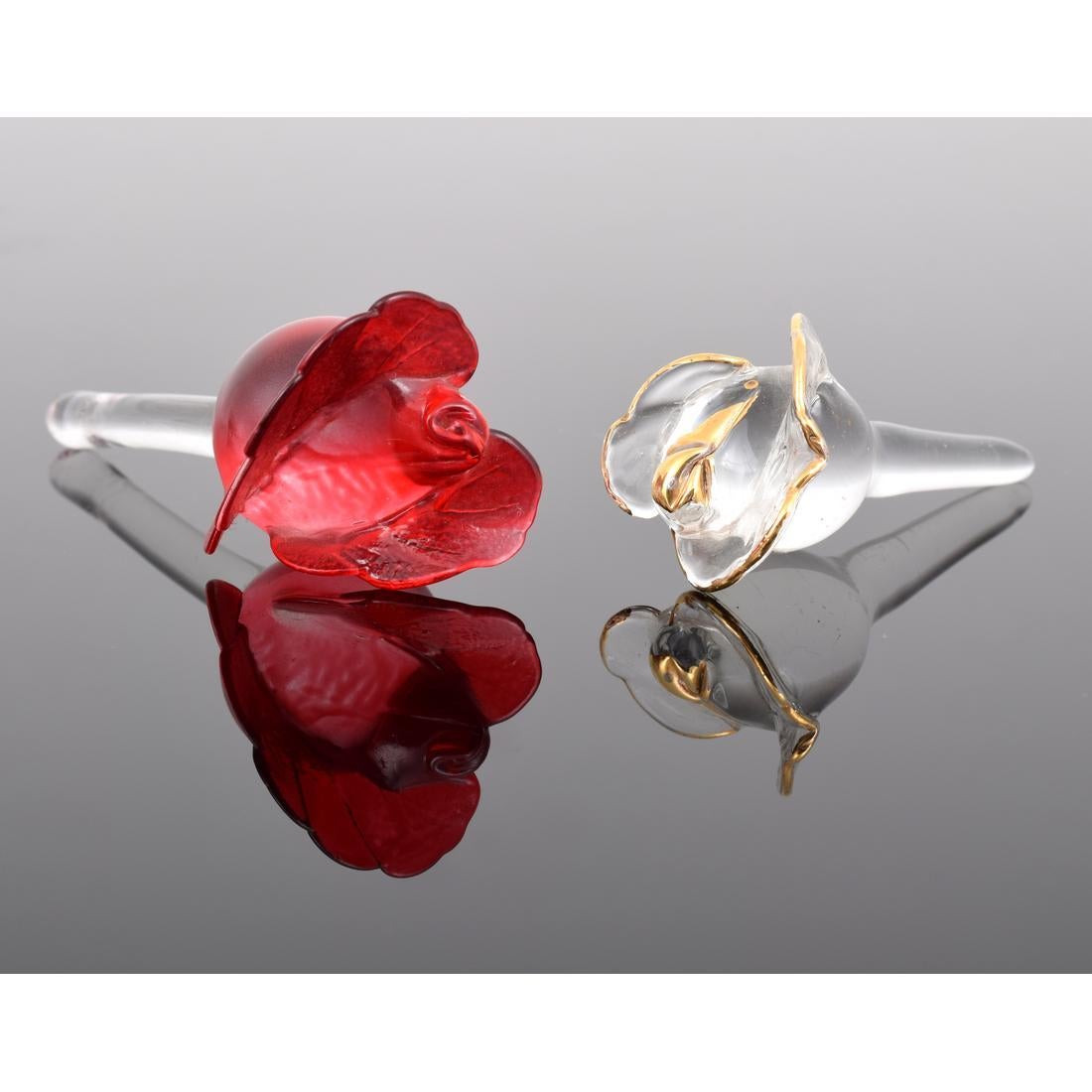 Verre Deux (2) bouteilles de parfum en verre d'art en vente