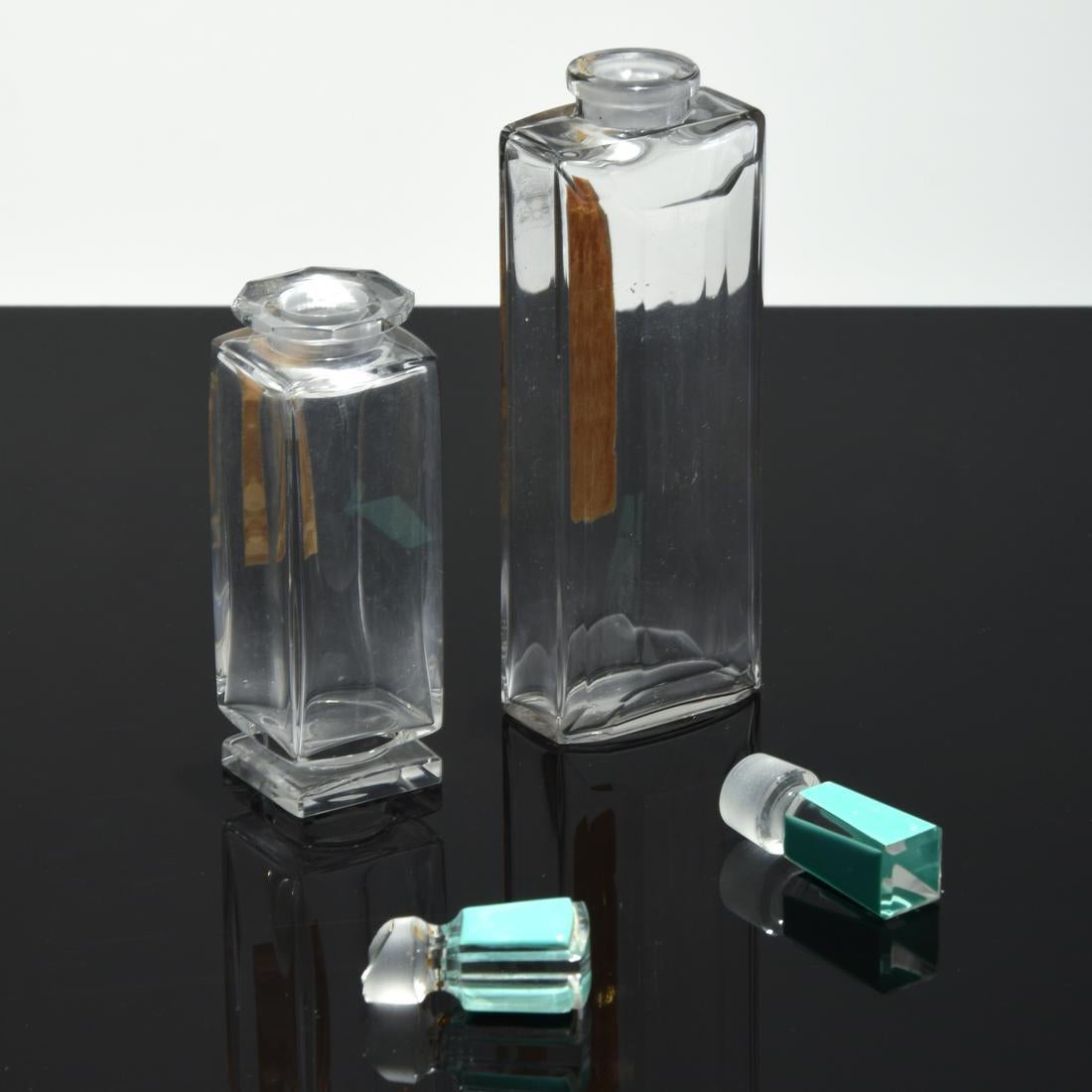 Due (2) flaconi di profumo Baccarat per A. Caron in vendita 1