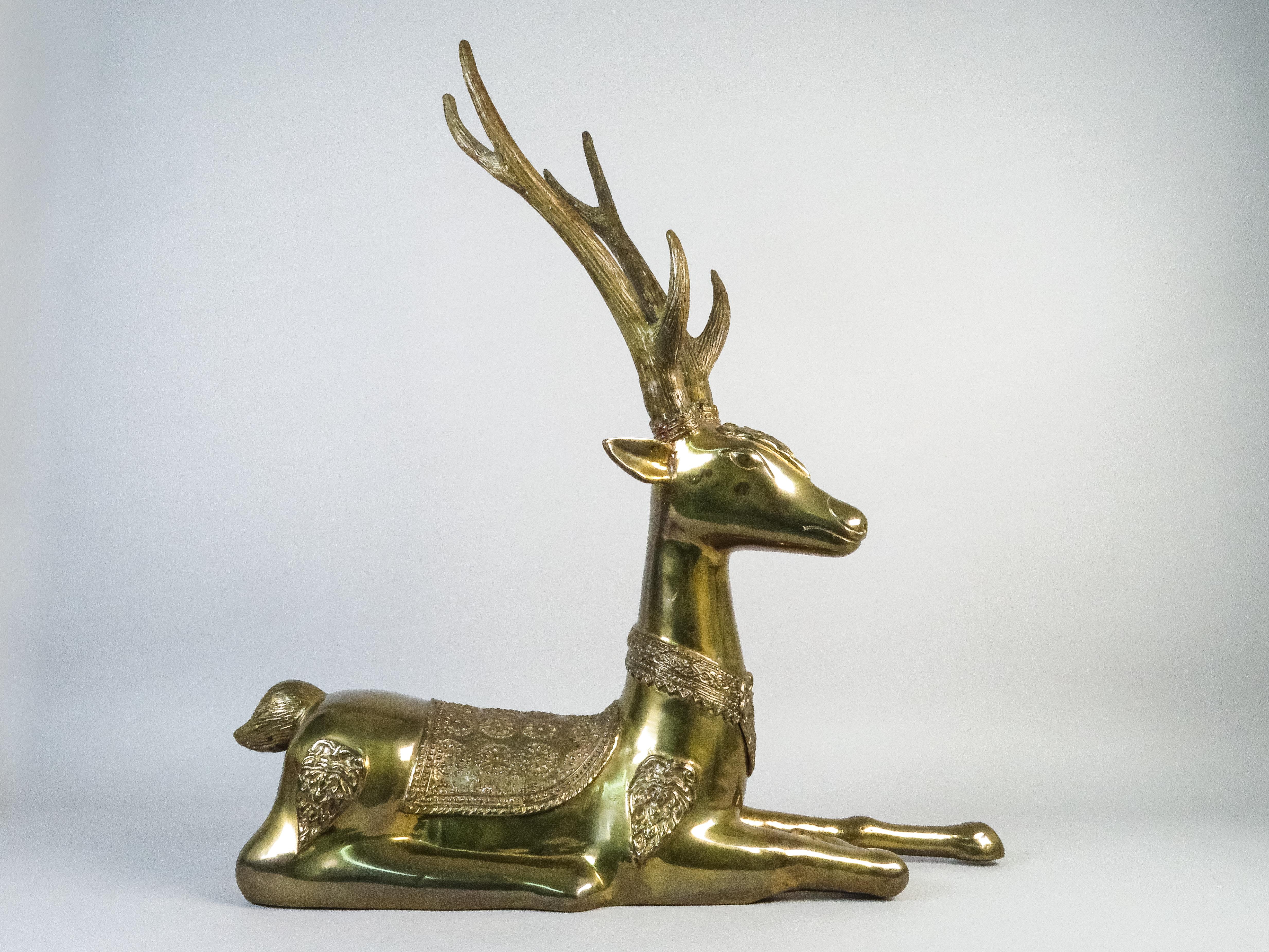 Two 20th-century gilt bronze deer sculptures For Sale 2