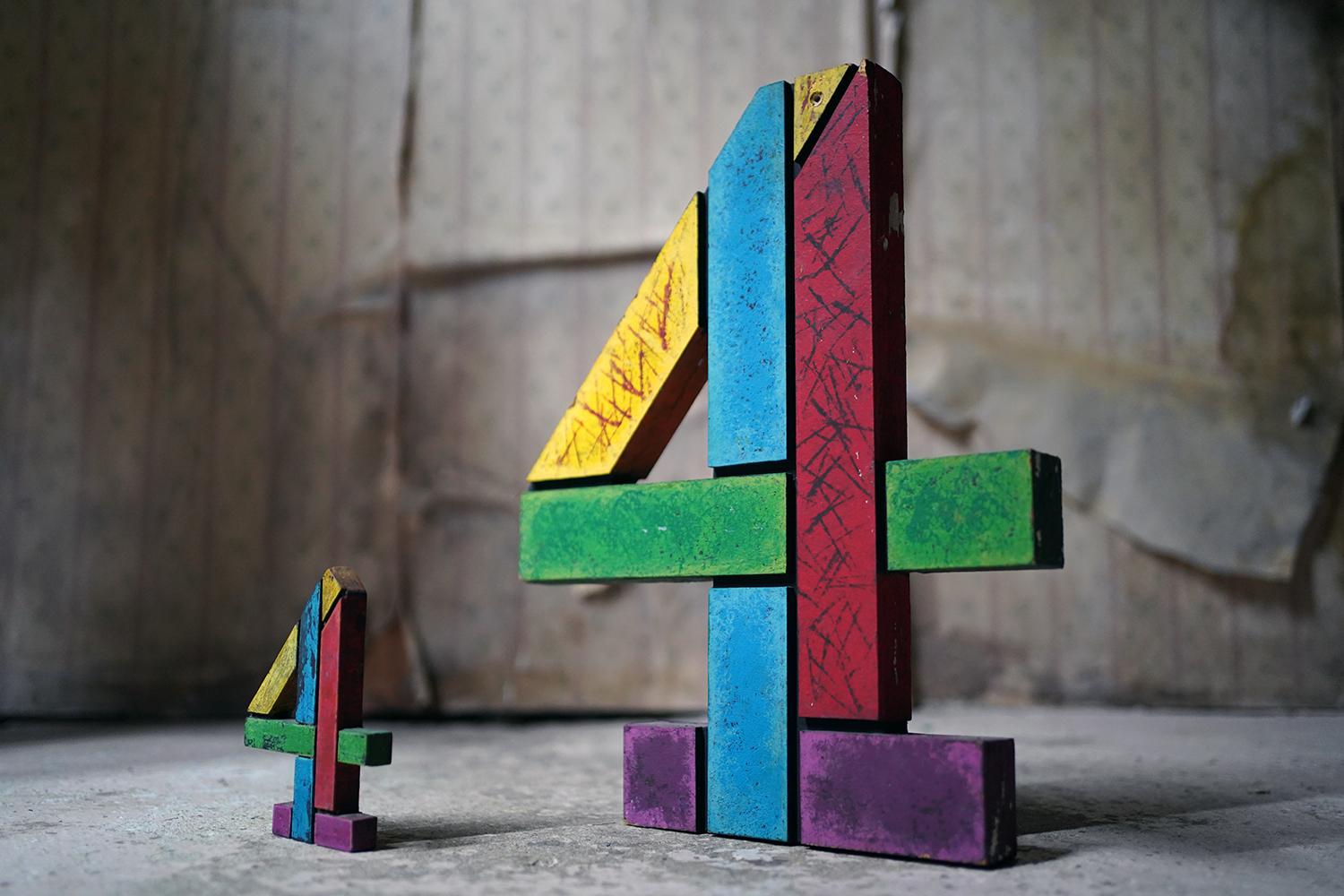 Late 20th Century Two 20thC Channel 4 Production Painted Wooden Block Logo Idents, c.1990-95