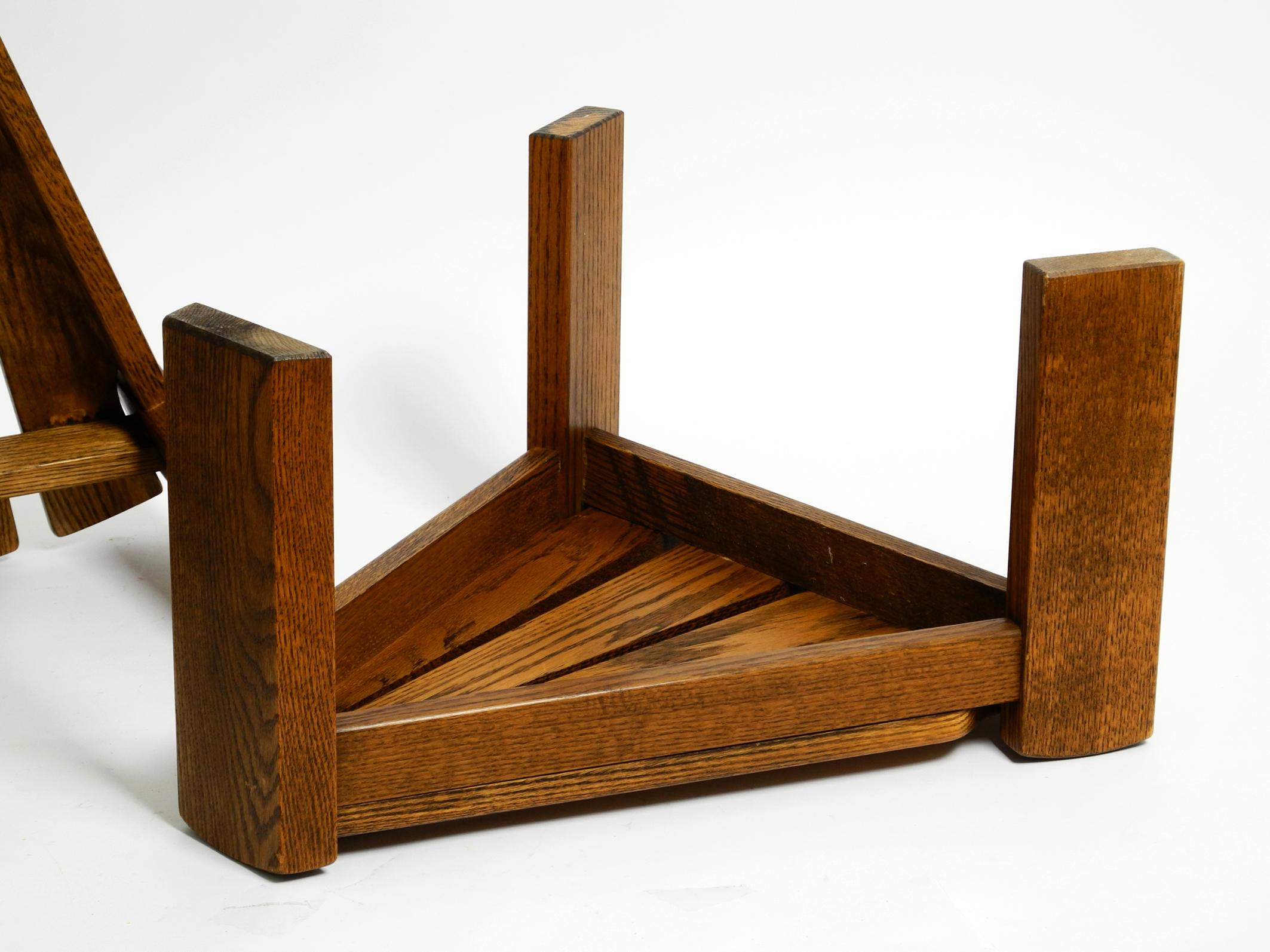 Deux tables d'appoint ou tables basses de forme triangulaire des années 50 par Dittman pour Awa Radbound en vente 4
