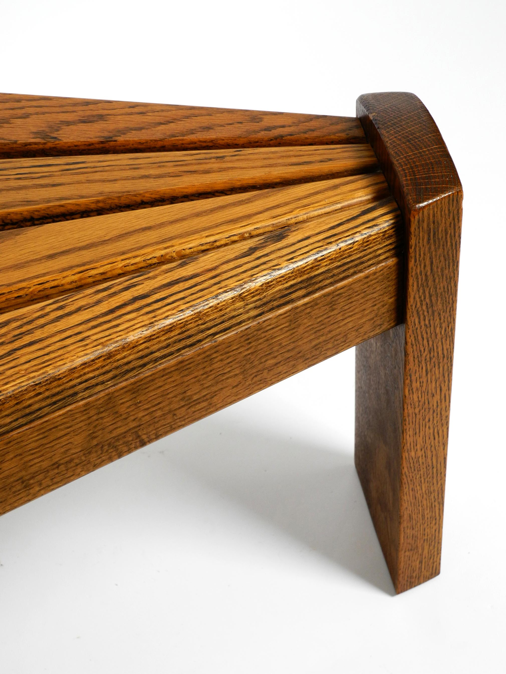 Deux tables d'appoint ou tables basses de forme triangulaire des années 50 par Dittman pour Awa Radbound en vente 2