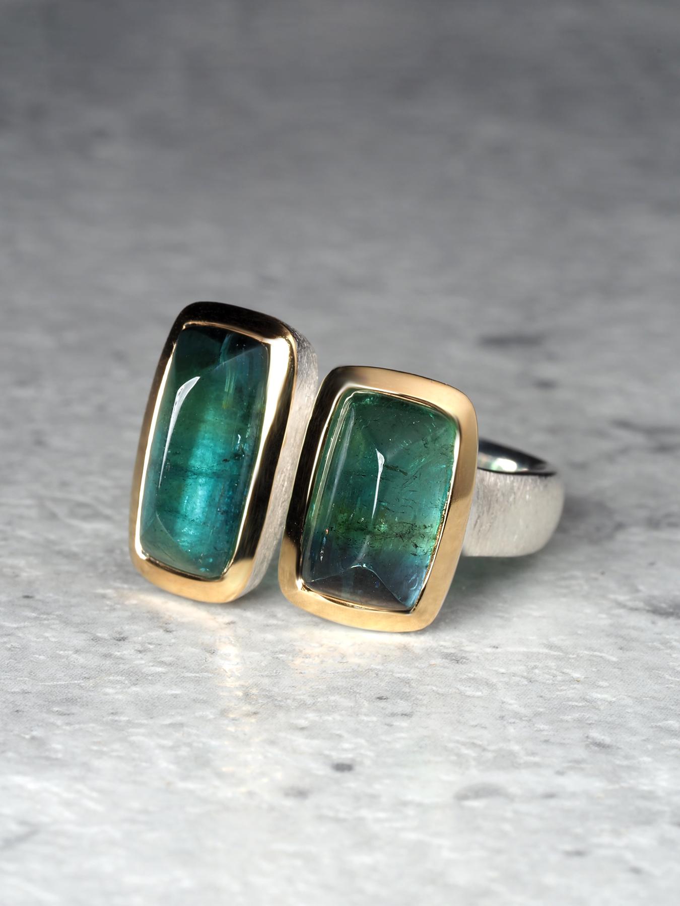 Anello con due tormaline verdi da 7 carati in oro 18 carati e argento sterling, regalo fatto a mano in vendita 7