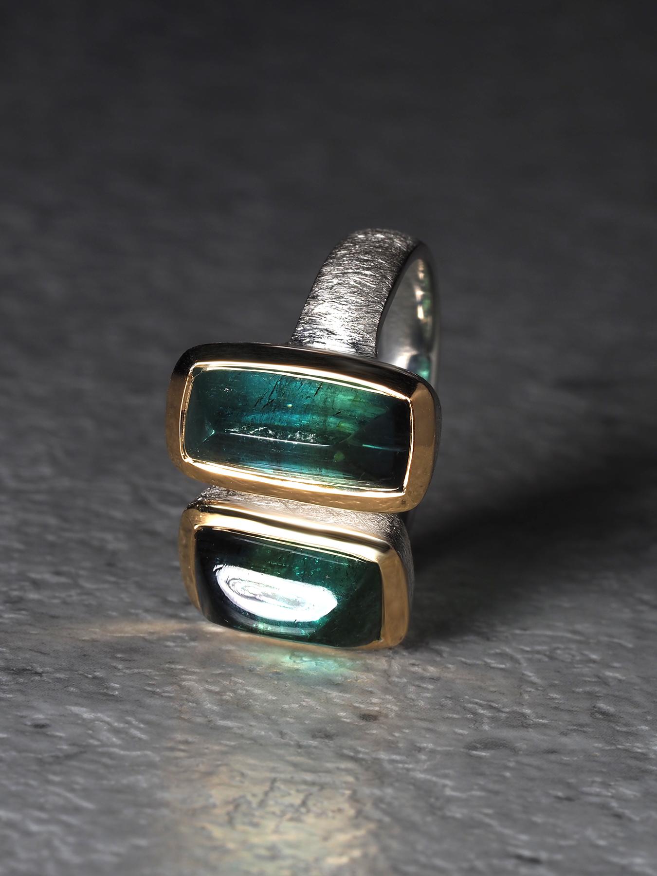 Anello con due tormaline verdi da 7 carati in oro 18 carati e argento sterling, regalo fatto a mano in vendita 8