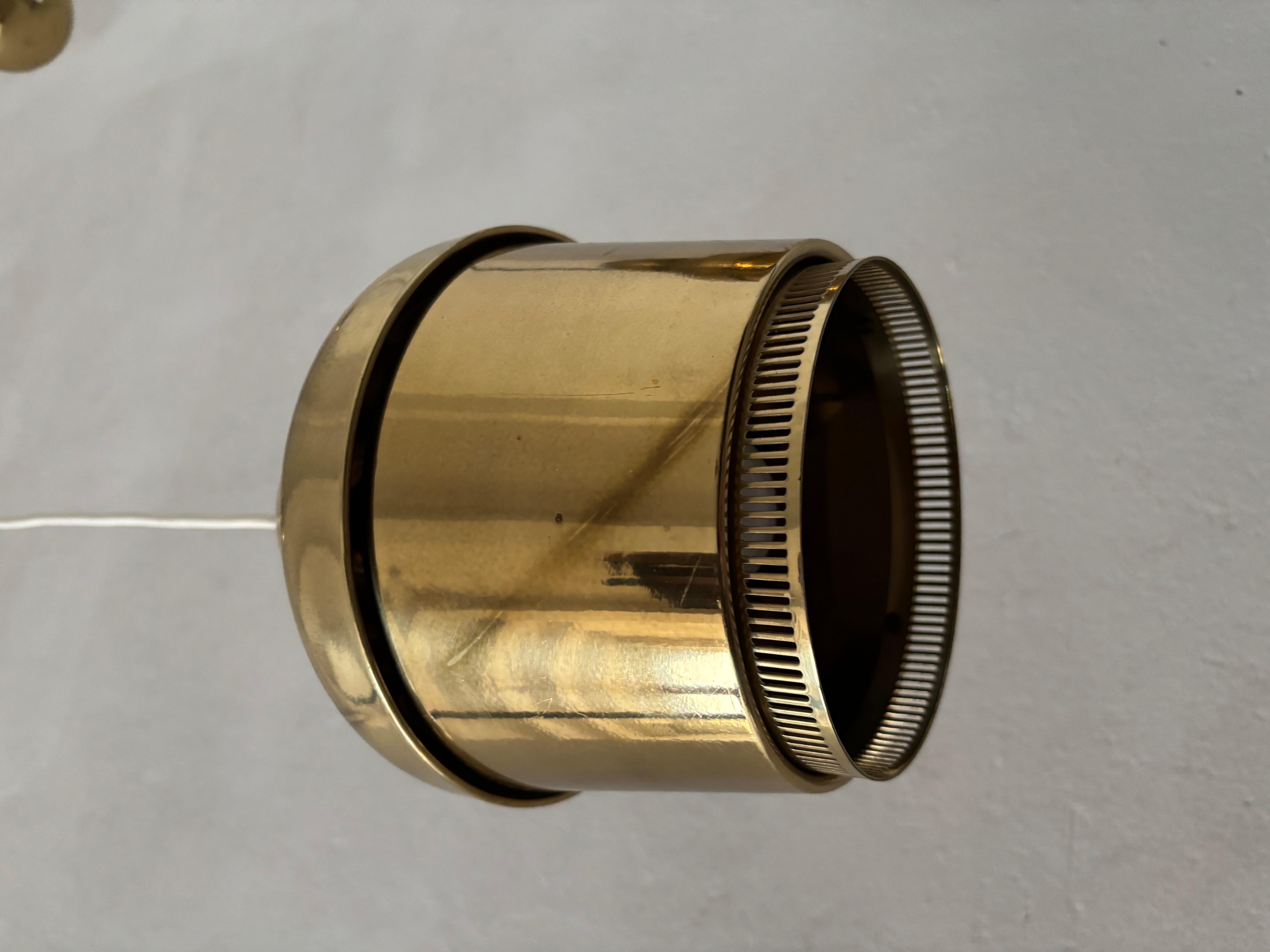 Finlandese Due lampade da soffitto Alvar Aalto, modello A 330 in vendita