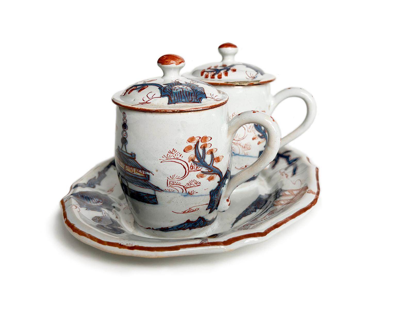 Set de moutarde à deux pots  
Felice Clerici ou Pasquale Rubati Factory
Milan, 1745-1788 Circa 
Majolique polychrome décorée 