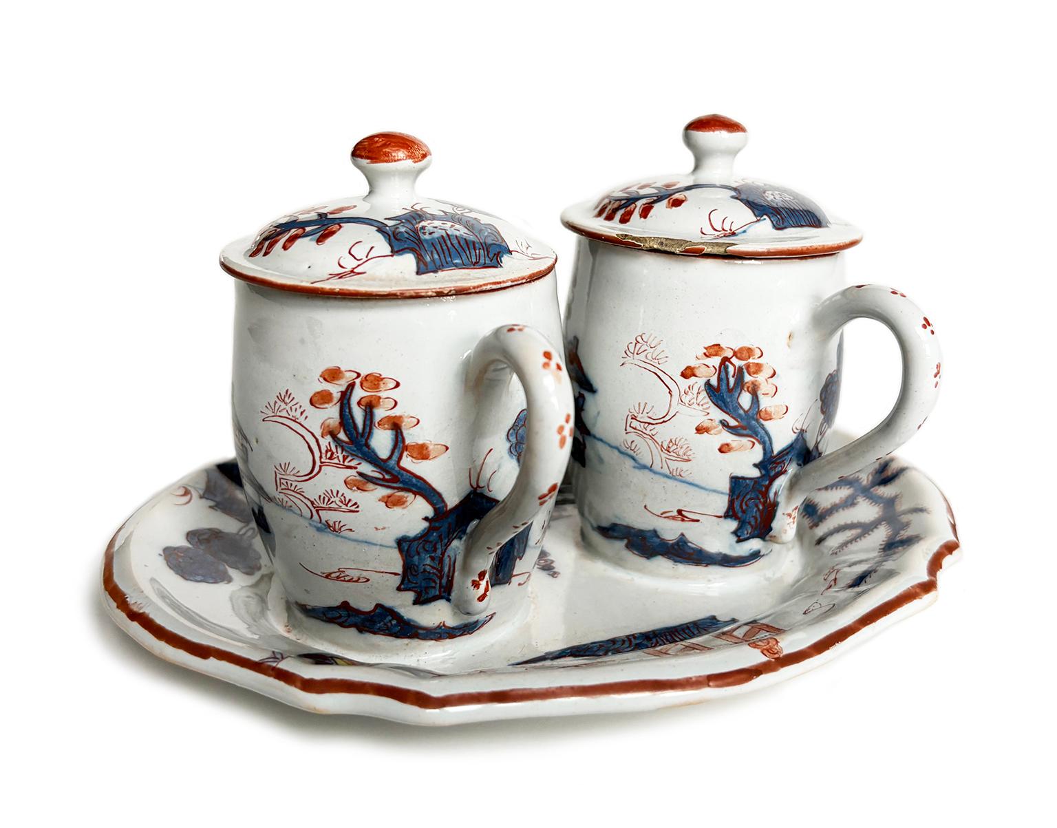 Majolique Deux pots de moutarde anciens en maïolique, Milan, 1745-1788 Circa en vente