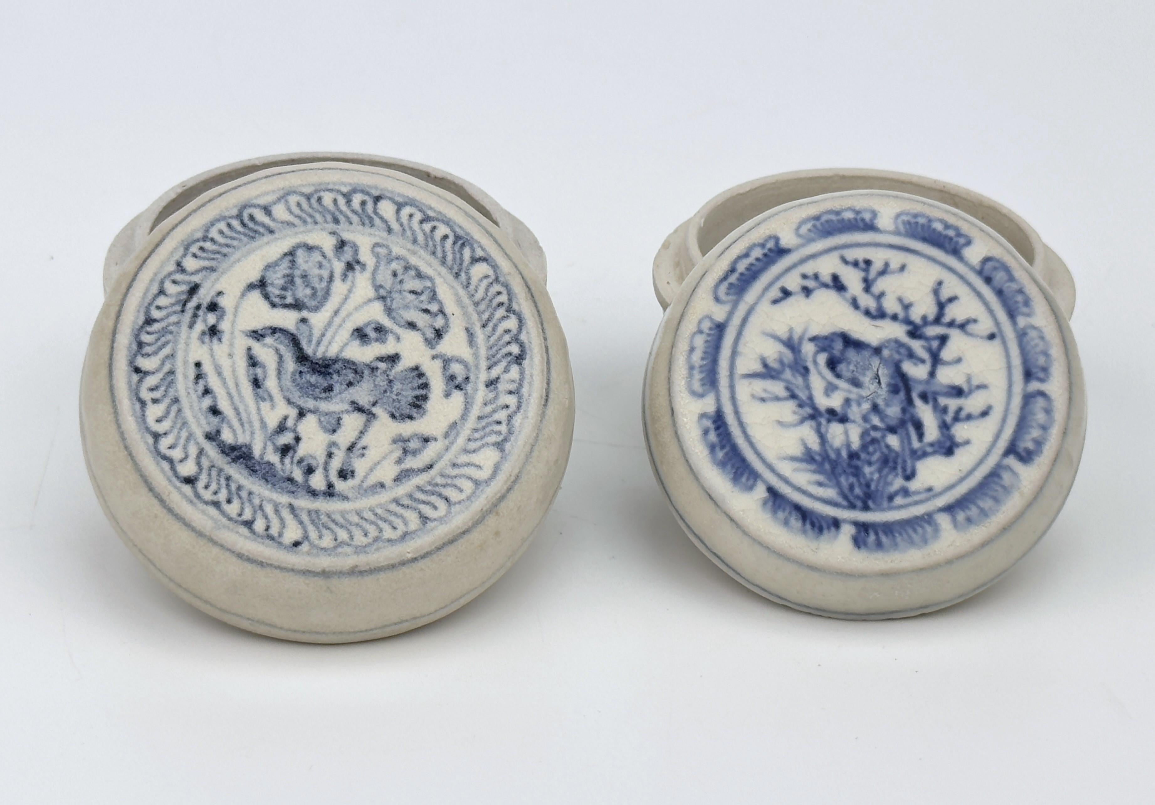 18th Century and Earlier Two Annamese Covered Boxes with Bird and Plant Motif, 15th century, Le Dynasty For Sale