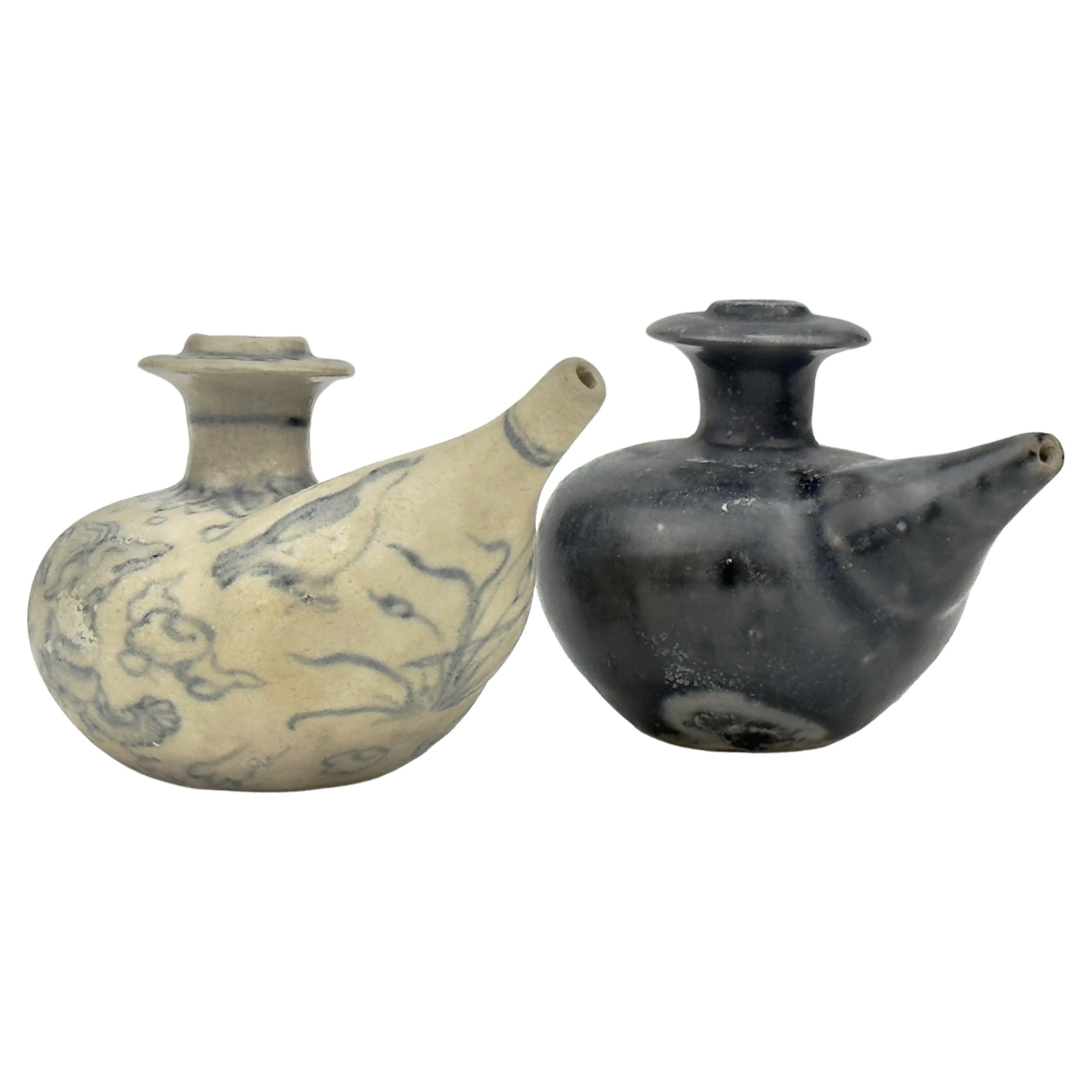 Two Annamese Miniature Kettle, 15th century, Le Dynasty