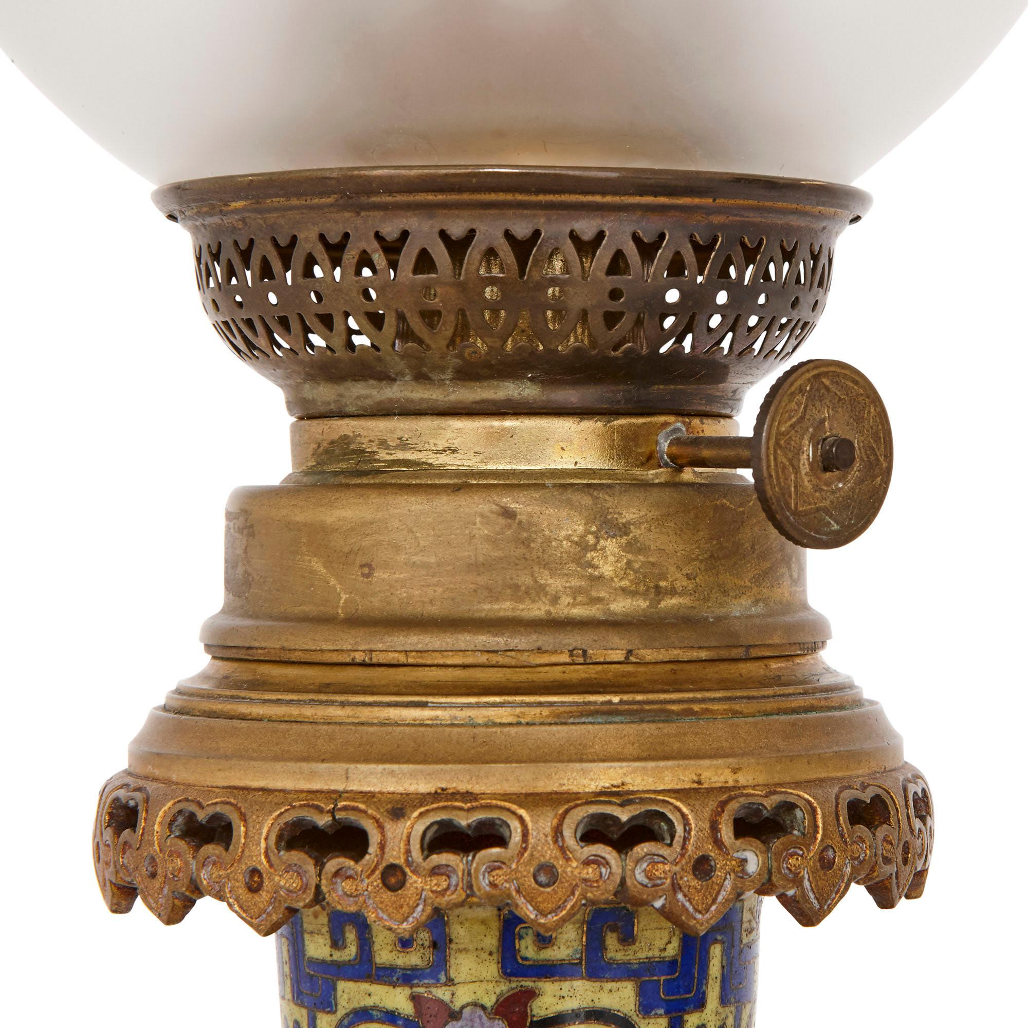 Two Antique Cloisonné Enamel and Gilt Bronze Oil Lamps In Good Condition For Sale In London, GB