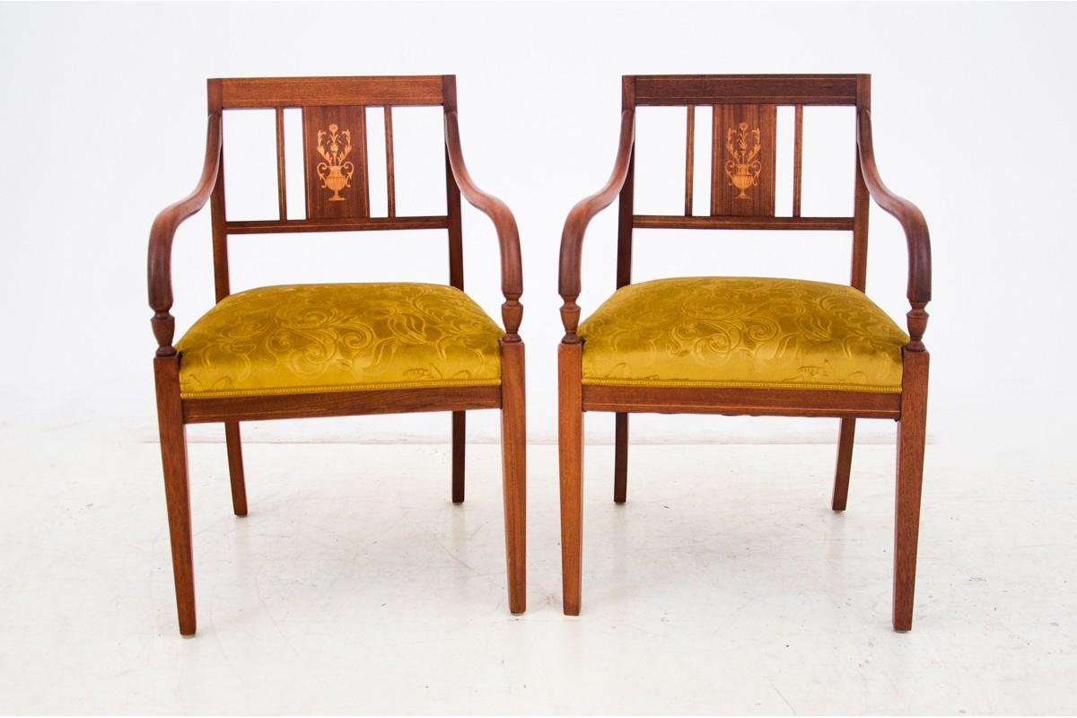 A set of armchairs, Empire, circa 1860.

Wood: Mahogany

Origin: Northern Europe.