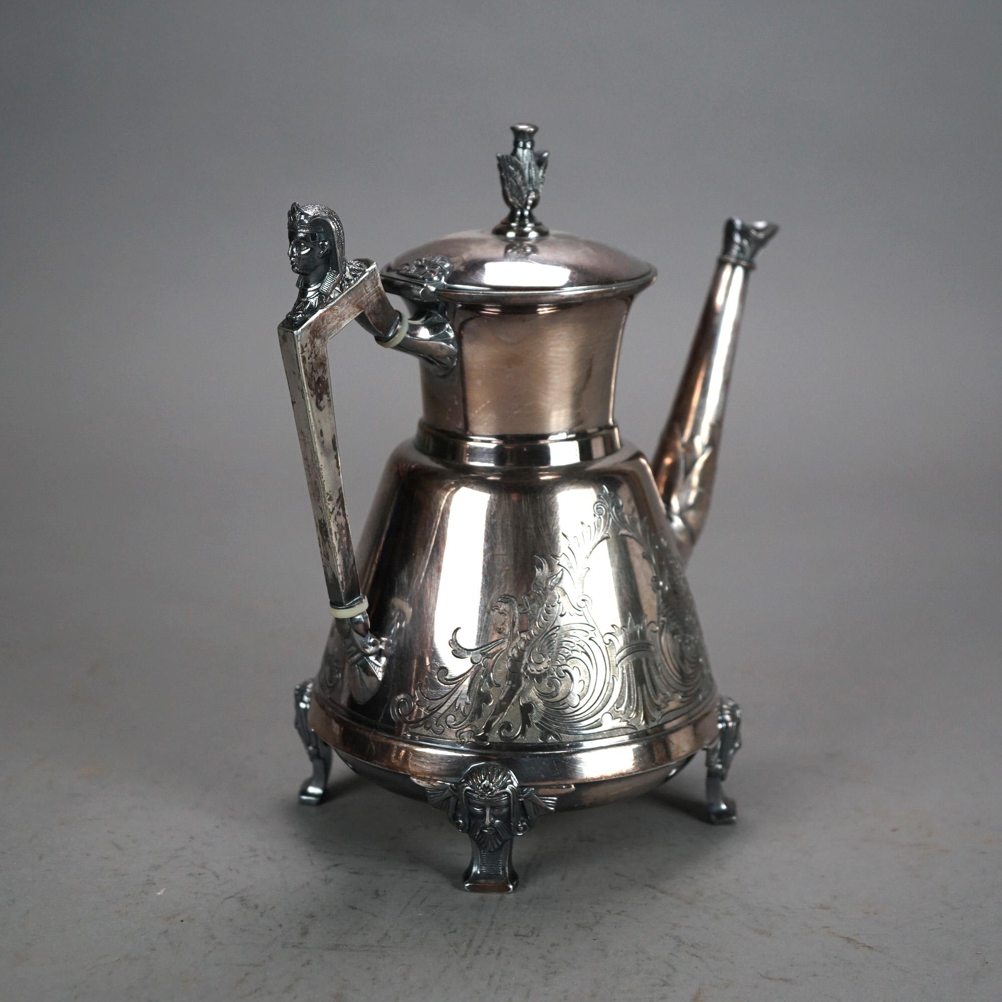 Due antiche teiere con piede e figure placcate in argento C1890 in vendita 2