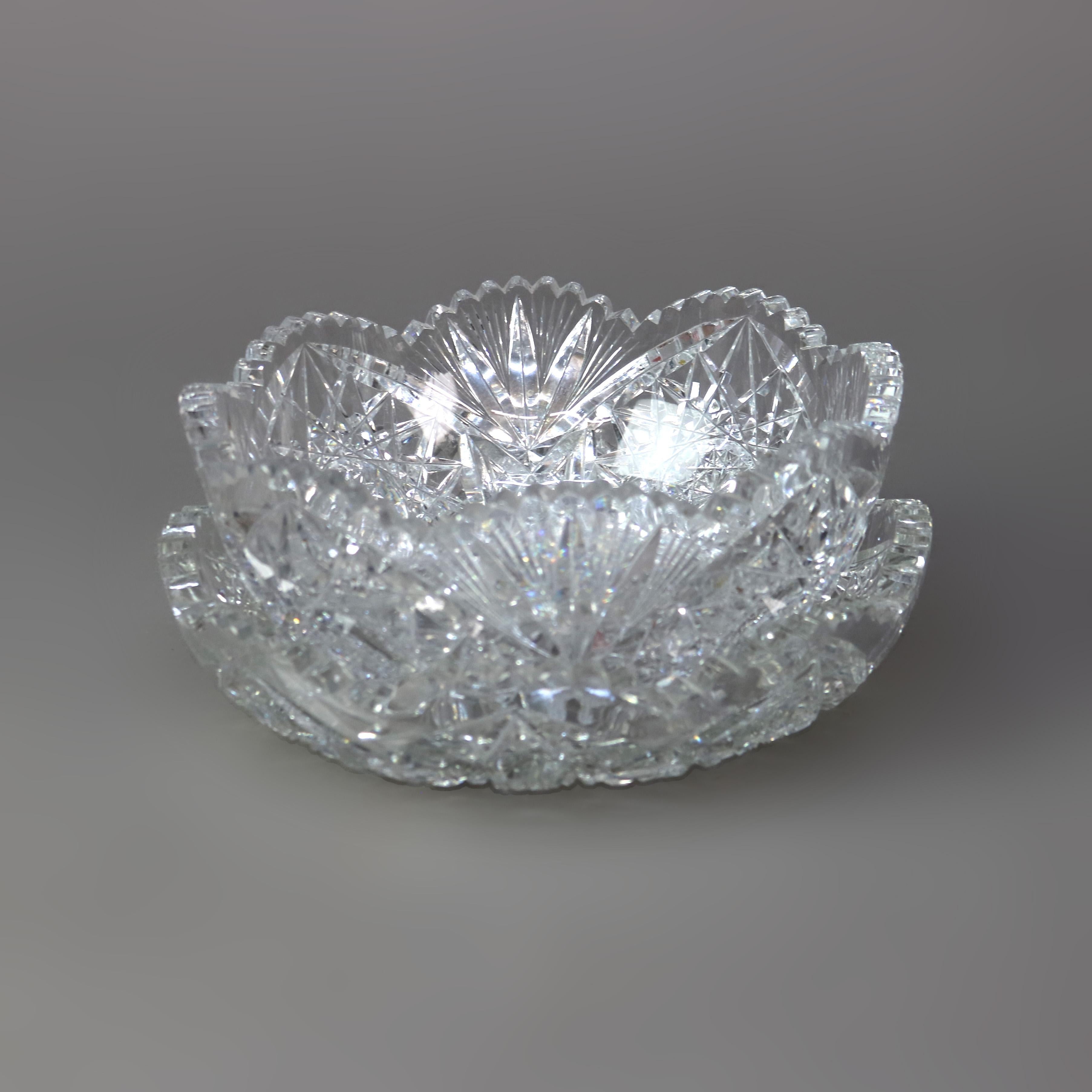 Deux bols anciens en verre taillé brillant de l'école Hawkes C1890 Bon état - En vente à Big Flats, NY